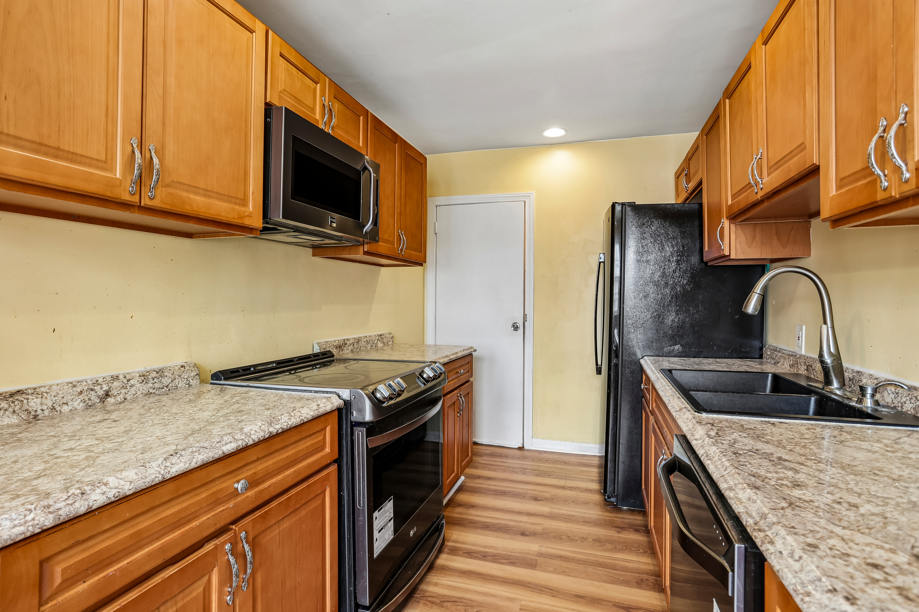 Photo 12 of 45 of 727 Cypress St, Lansdowne, PA