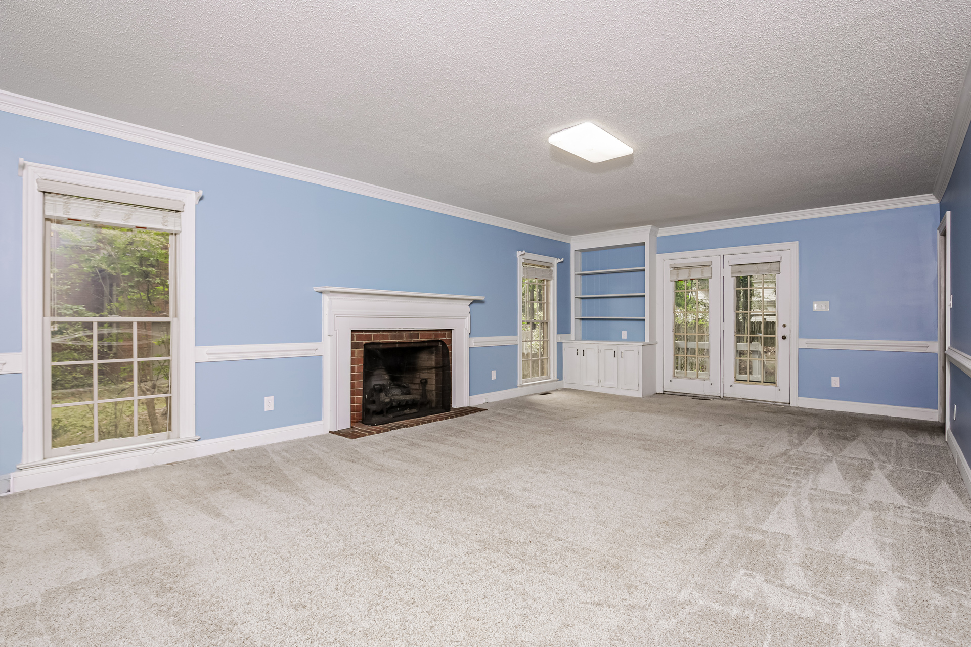 Photo 3 of 22 of 4037 Brassfield Dr, Rocky Mount, NC