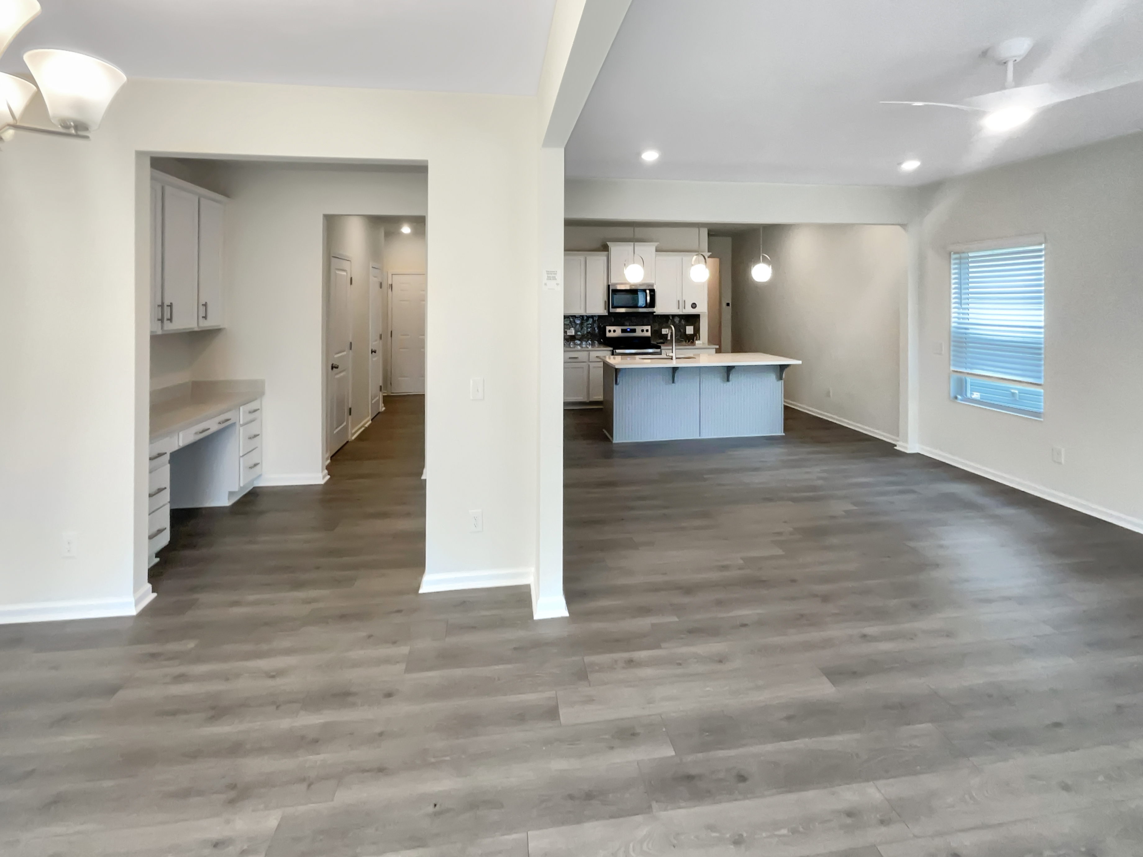 Photo 11 of 24 of 4023 Aster Point Ct, Pfafftown, NC