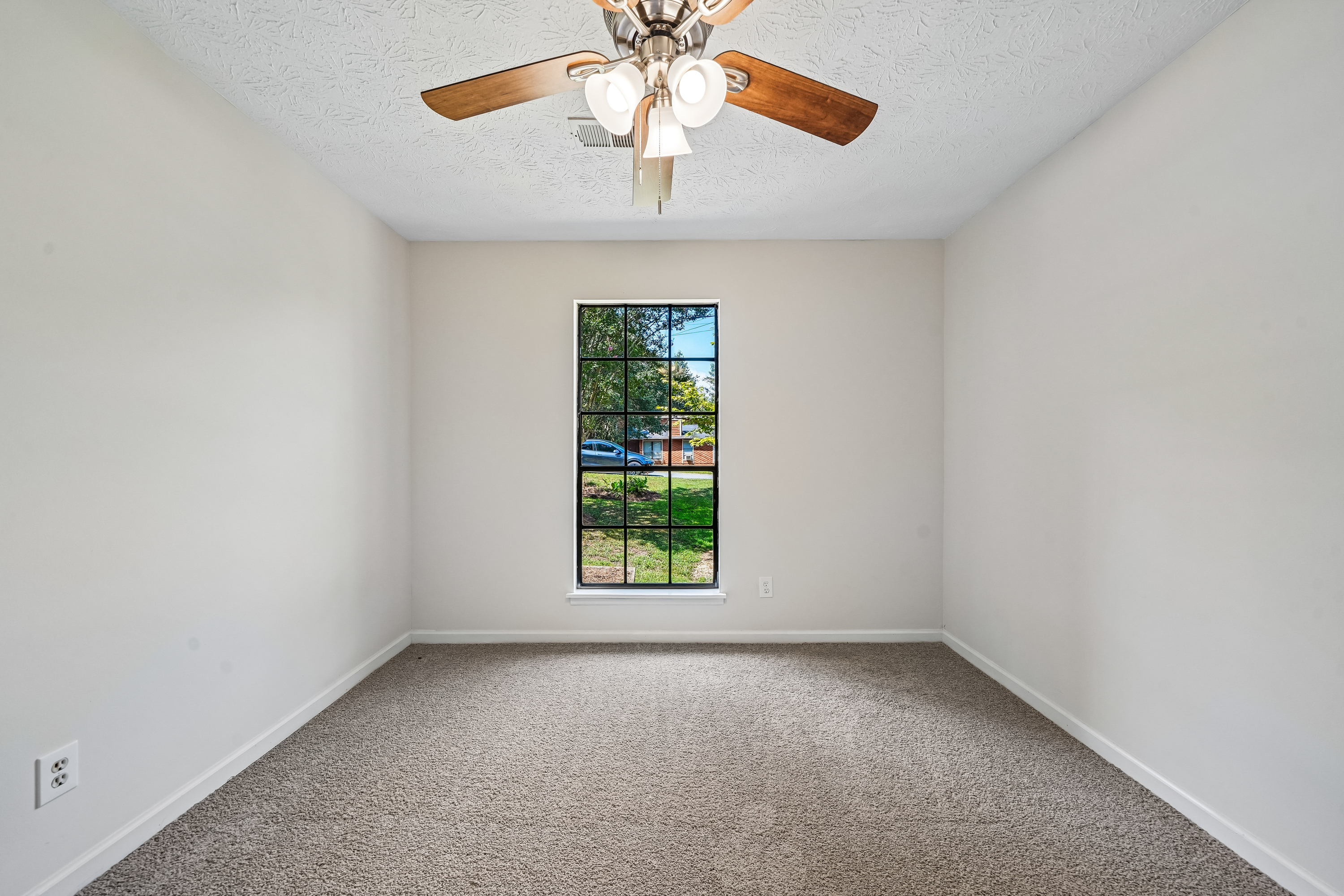 Photo 22 of 26 of 2464 Silver Moss Way, Lawrenceville, GA