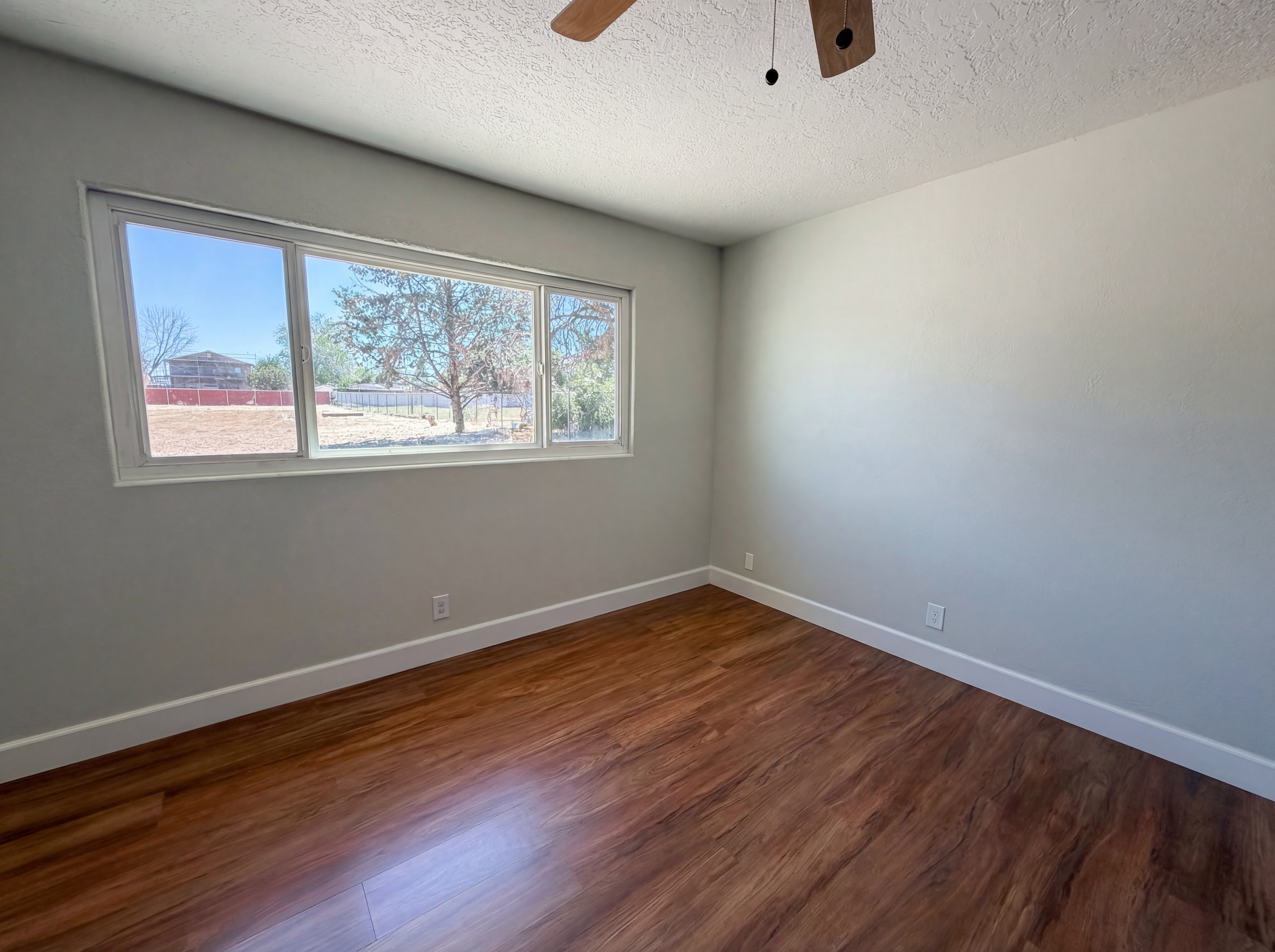 Photo 16 of 25 of 15011 Mission St, Hesperia, CA