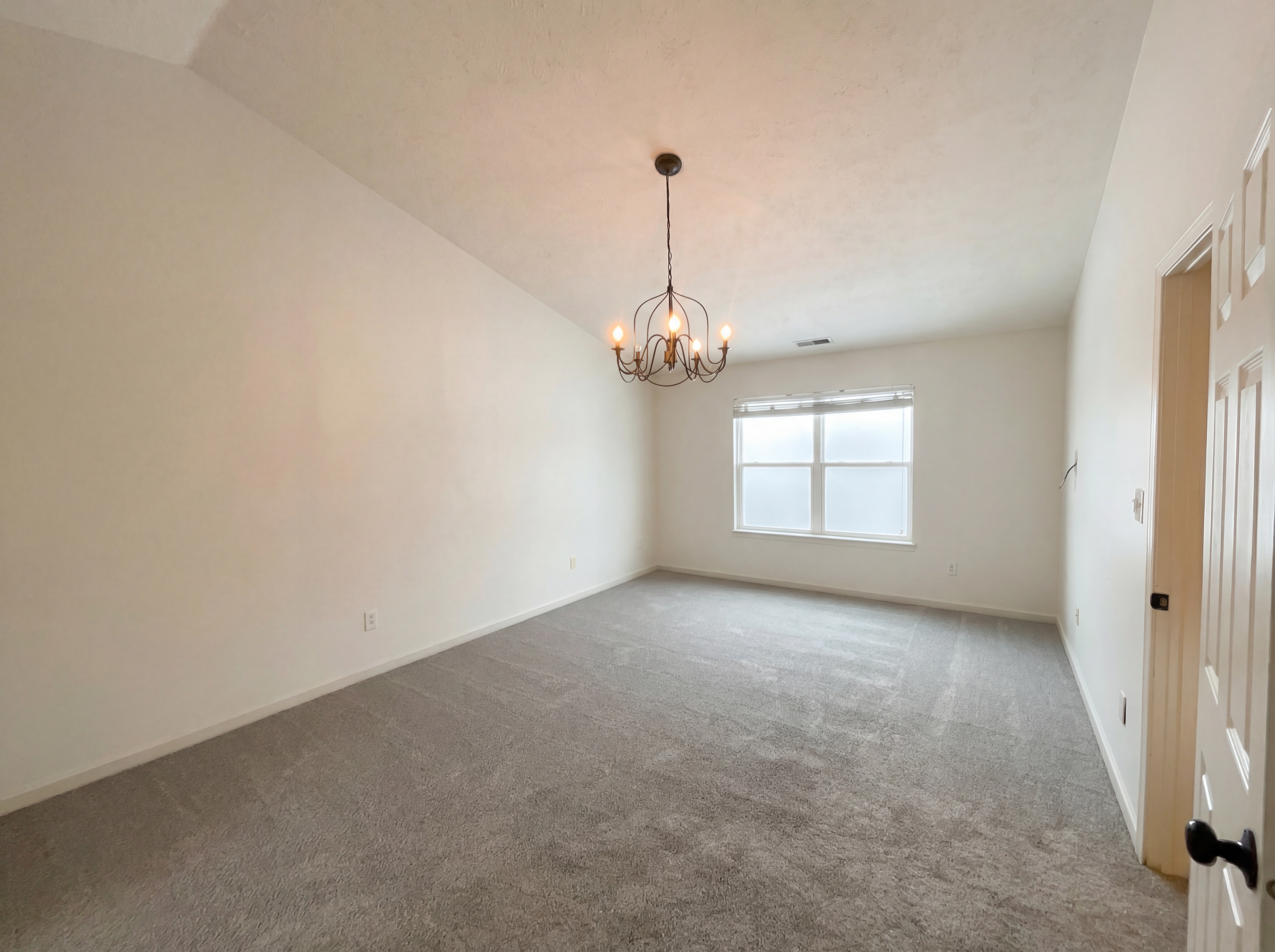 Photo 12 of 20 of 5259 Baysdon Cir, Indianapolis, IN