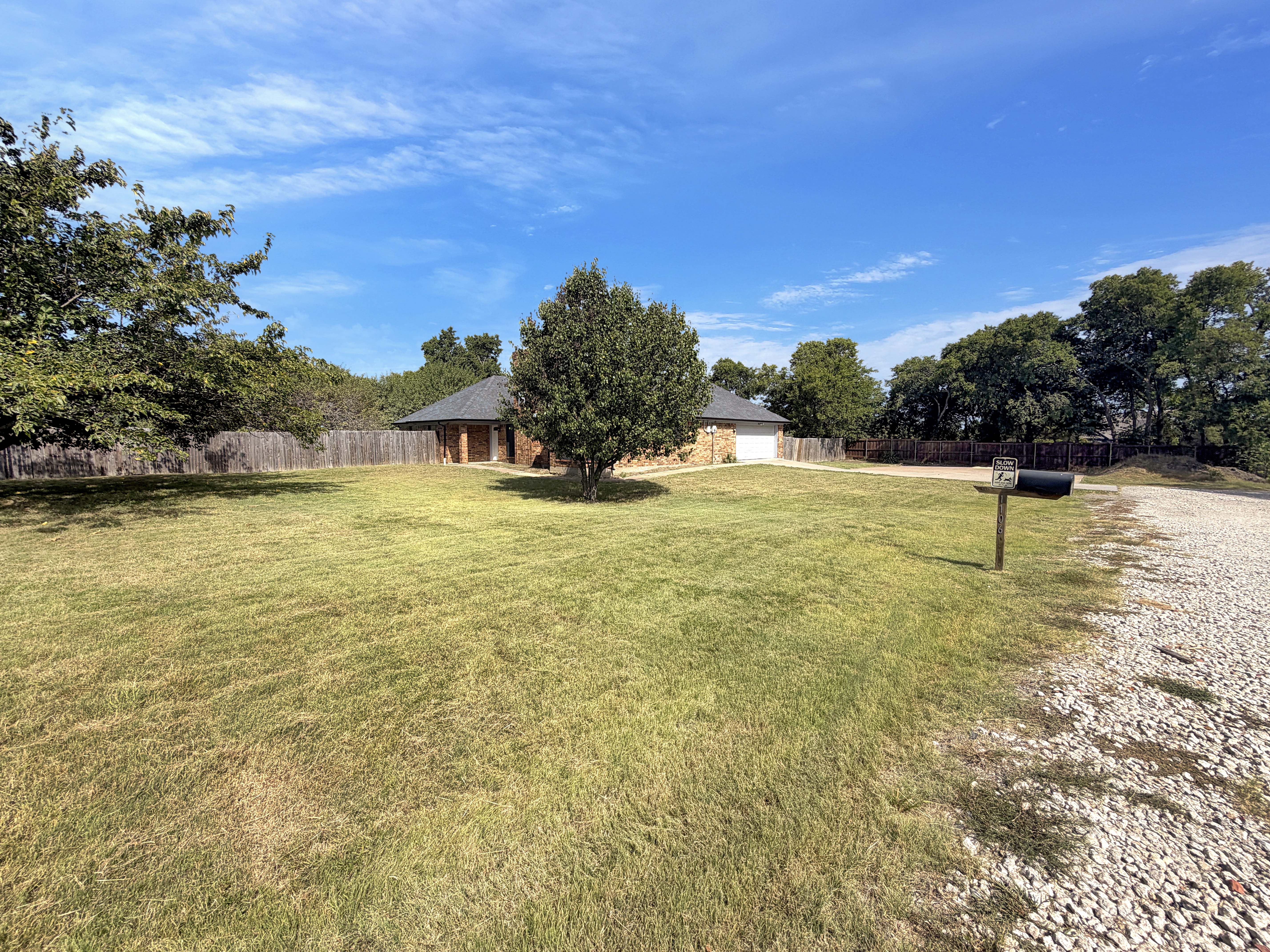 Photo 18 of 24 of 1106 N Atkins Dr, Celeste, TX