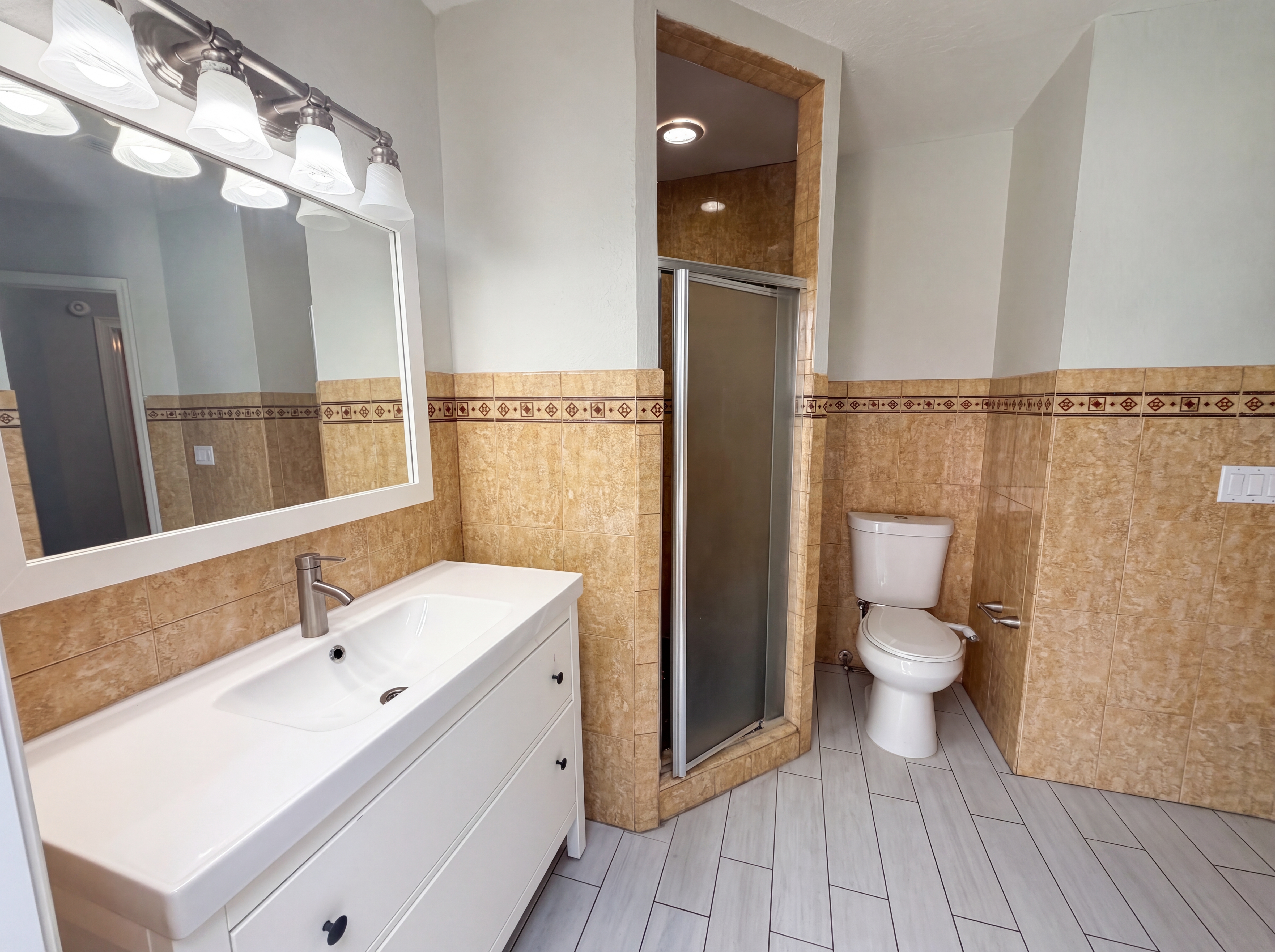 Photo 26 of 50 of 5609 Executive Dr, New Port Richey, FL