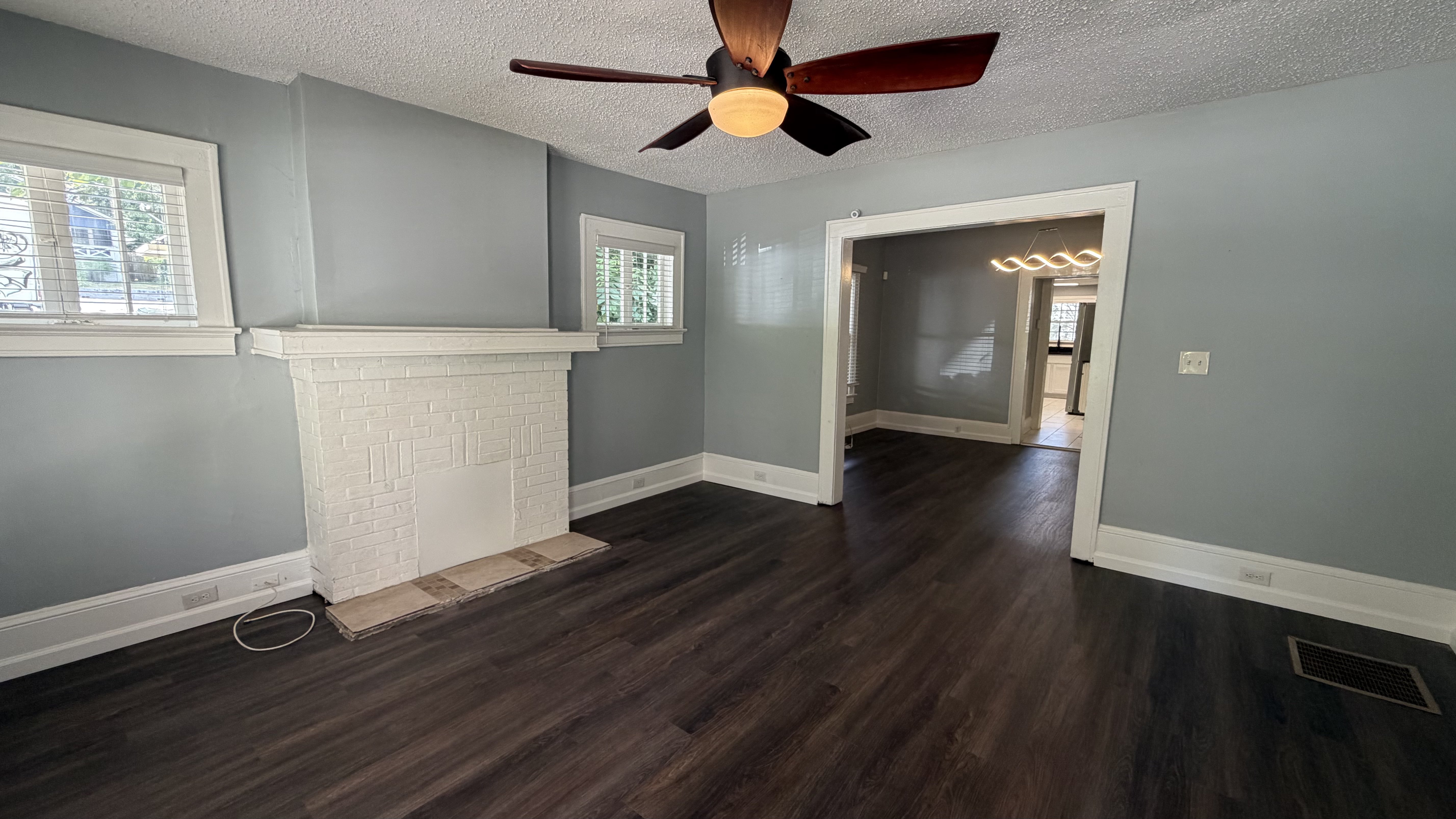 Photo 3 of 19 of 1411 Fulton Ave, Atlanta, GA