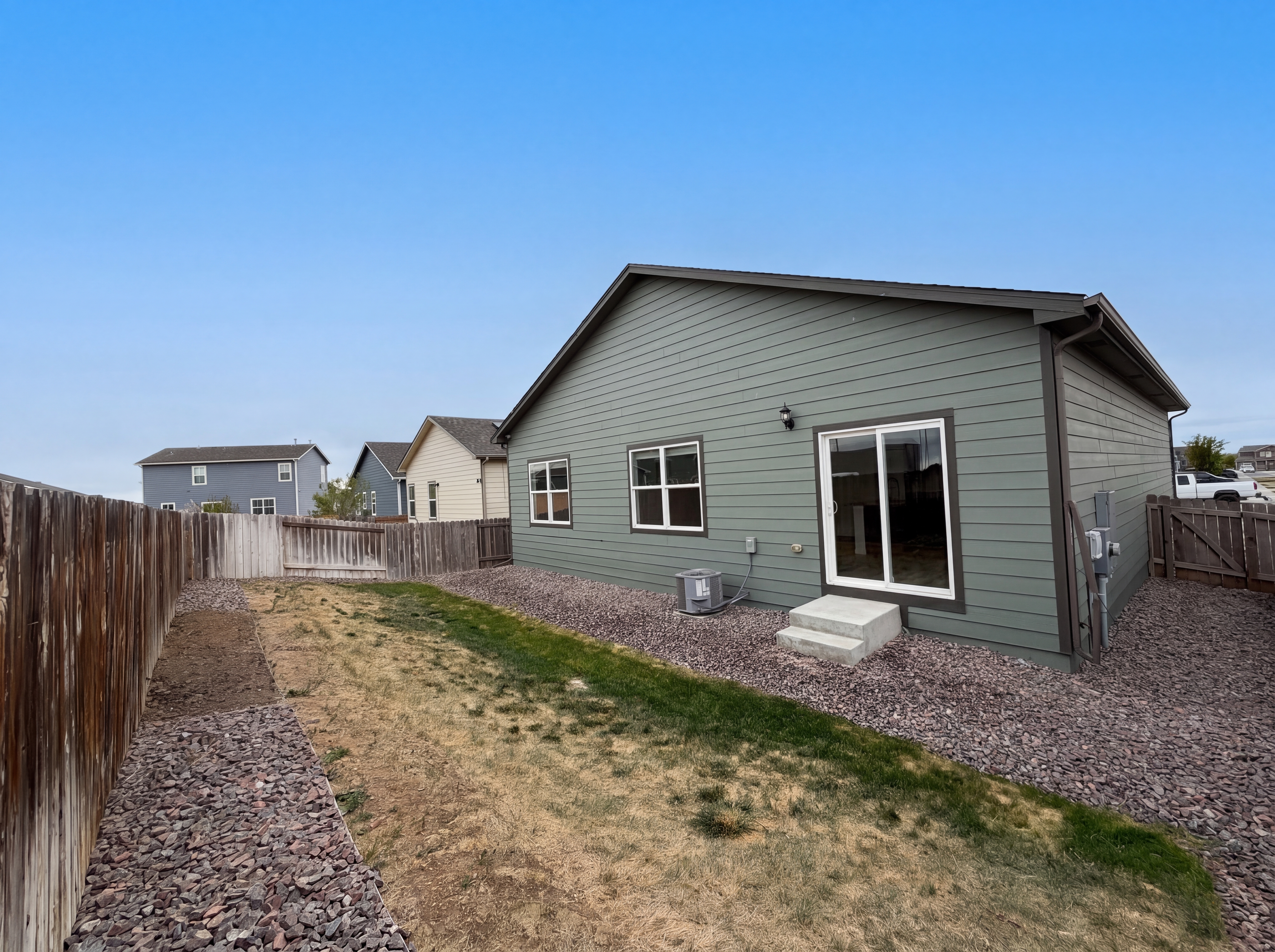 Photo 5 of 33 of 209 Clayton Ave, Keenesburg, CO