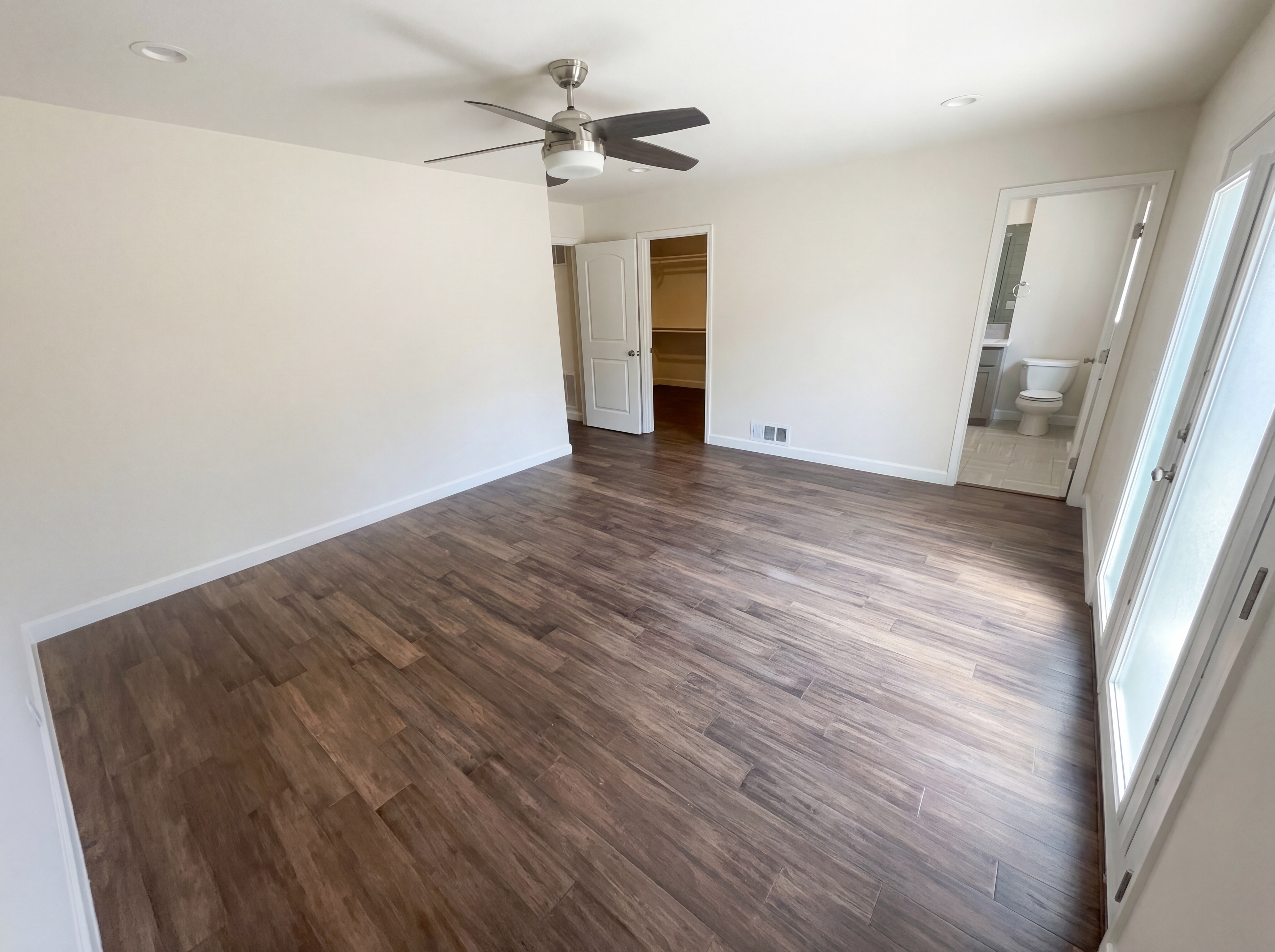 Photo 18 of 37 of 2770 Burtz Dr, Marietta, GA