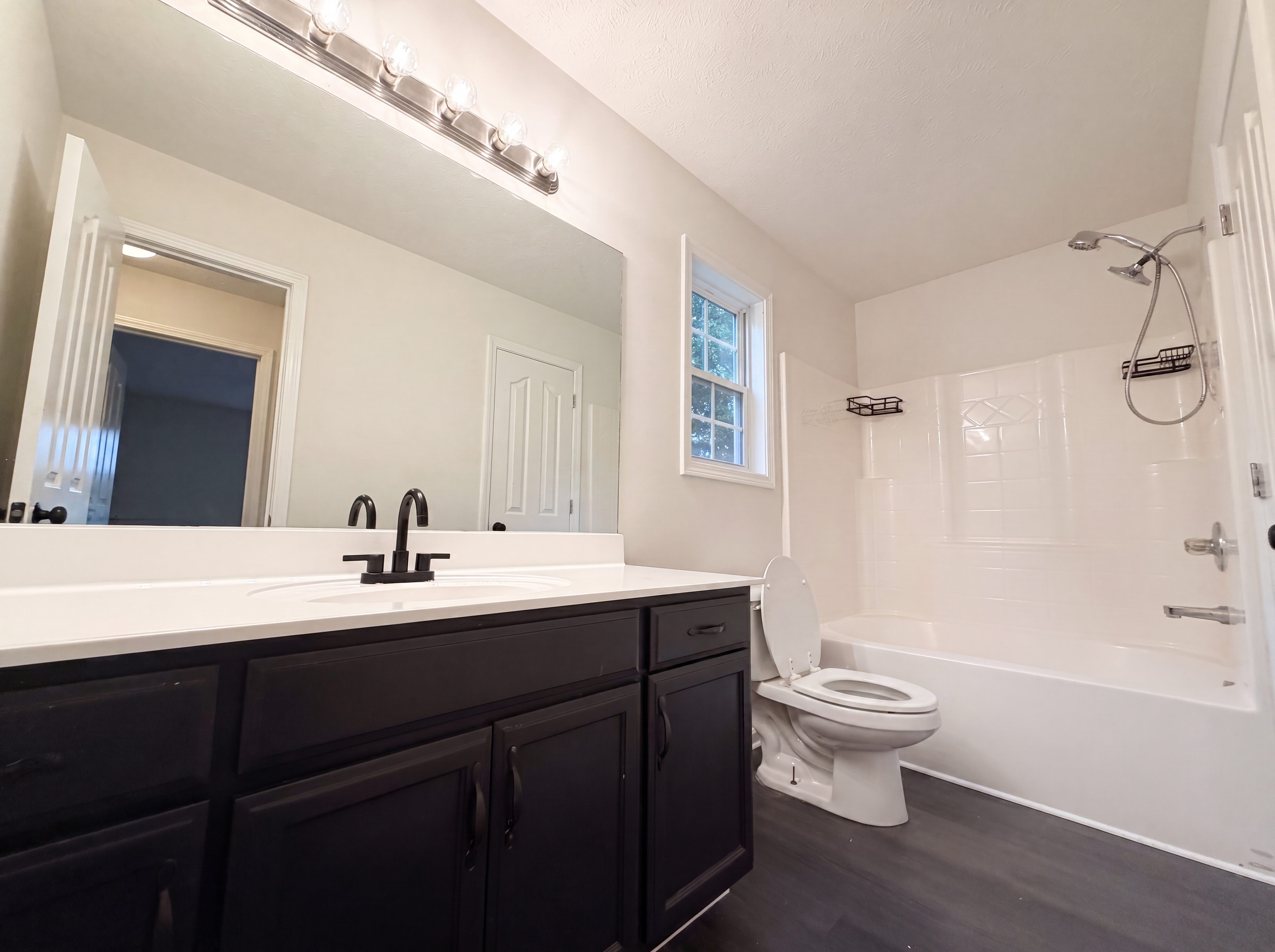 Photo 12 of 22 of 3432 Fox Meadow Way, Clarksville, TN