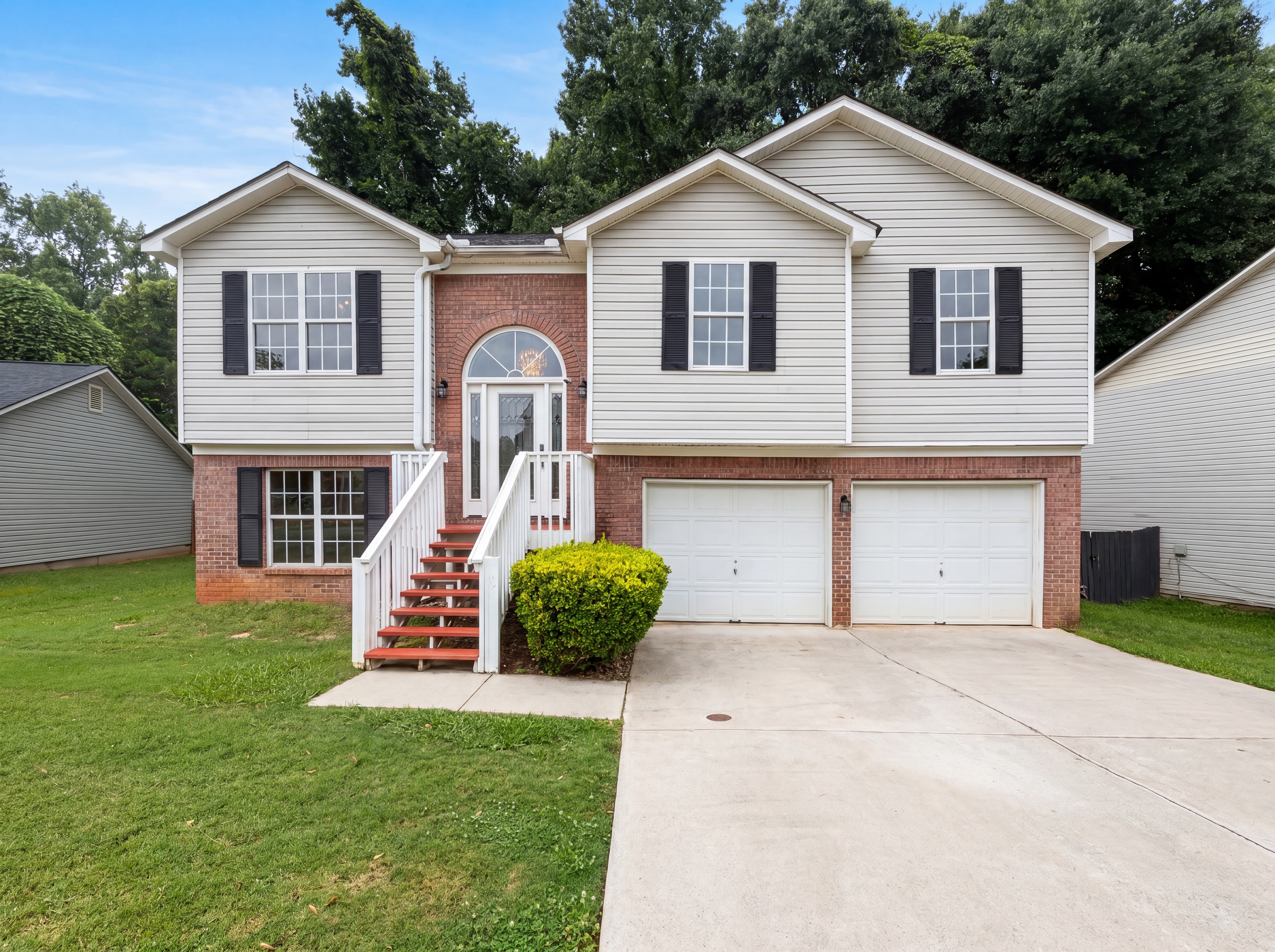 Photo 21 of 24 of 2195 Clayton Rdg, Lithonia, GA