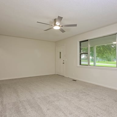 Property photo 3 of 763 Oak Ave