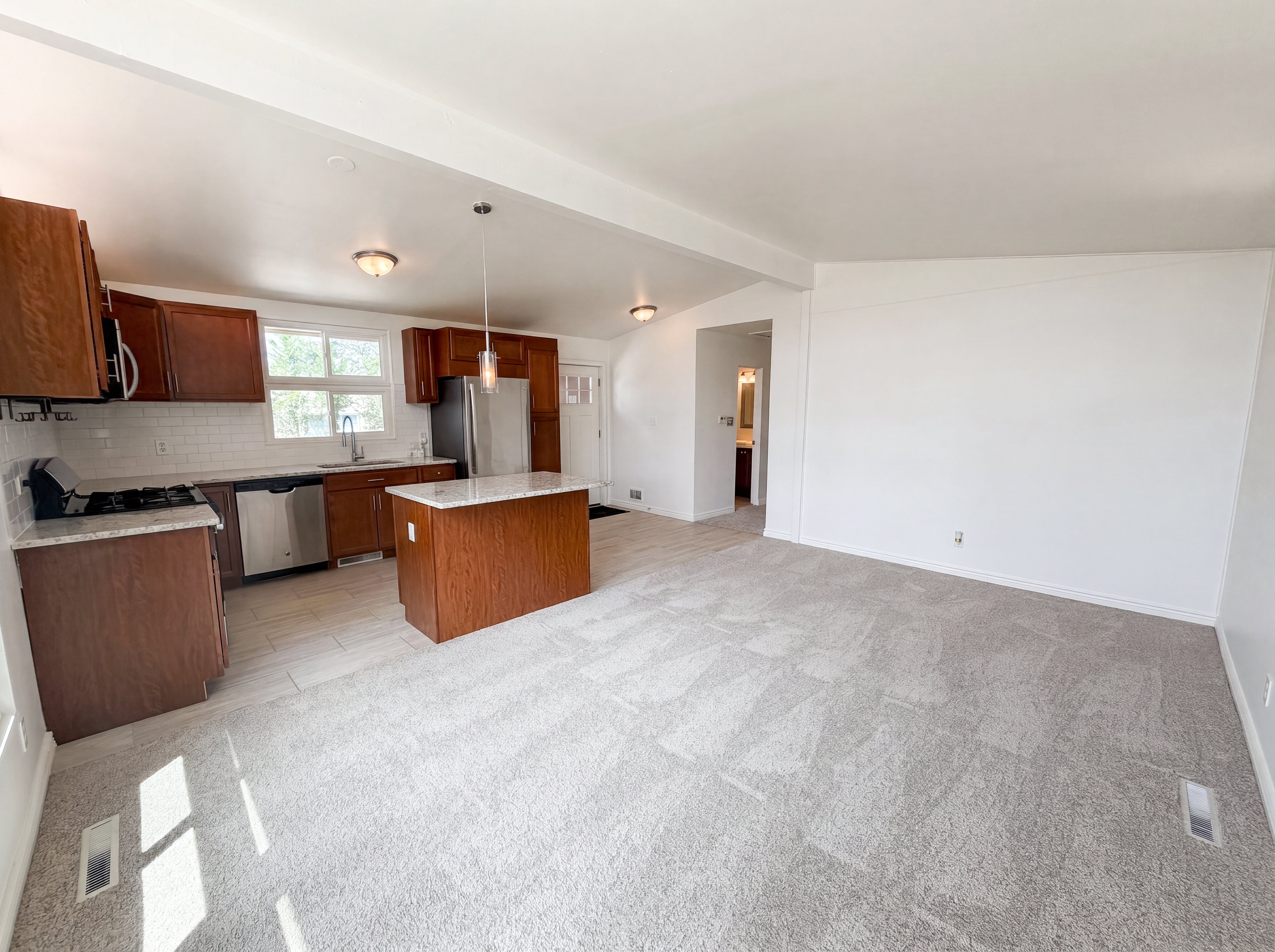 Photo 3 of 18 of 541 Del Norte St, Denver, CO
