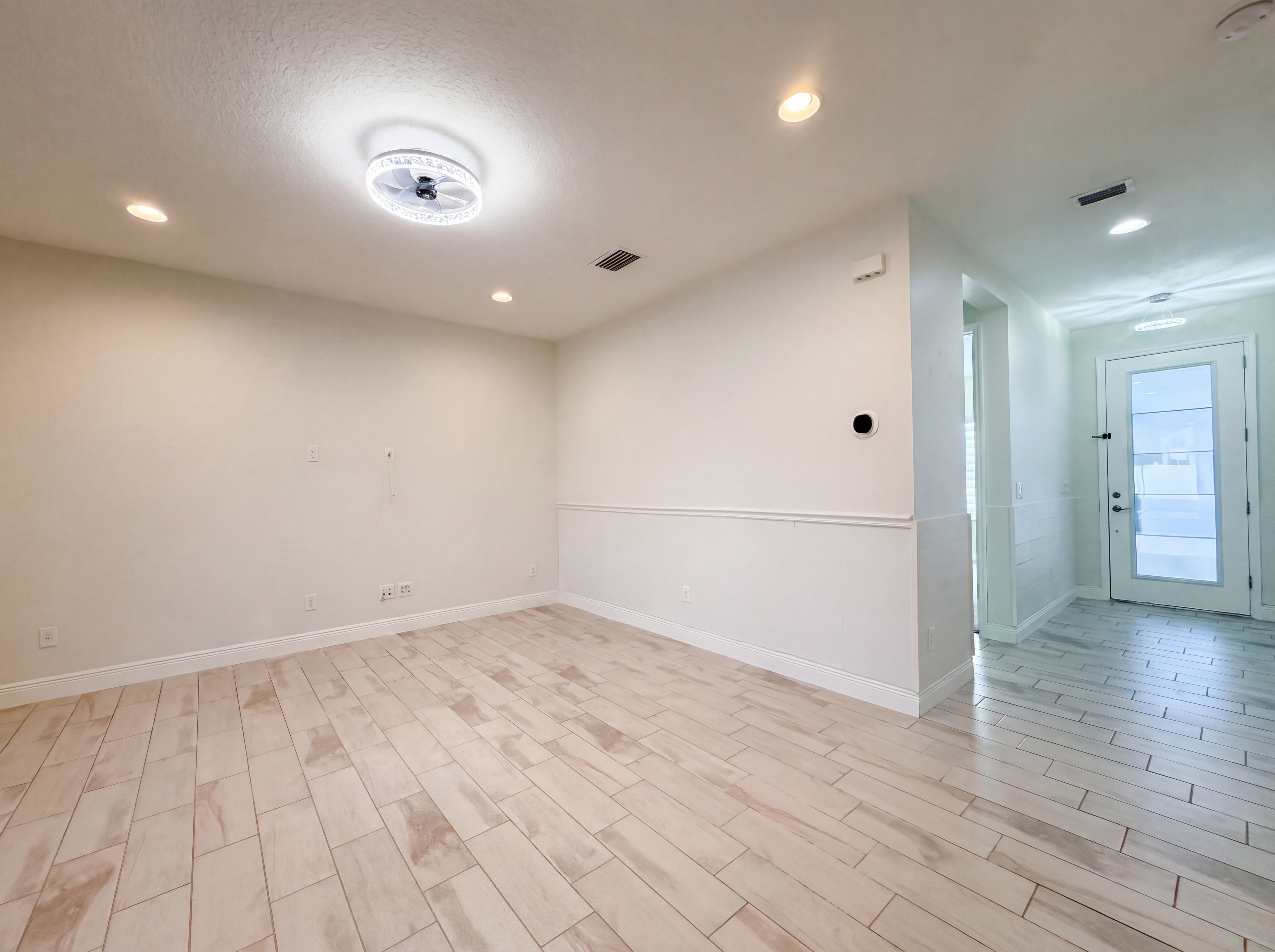 Photo 6 of 33 of 12643 Horseshoe Bend Dr, Lithia, FL