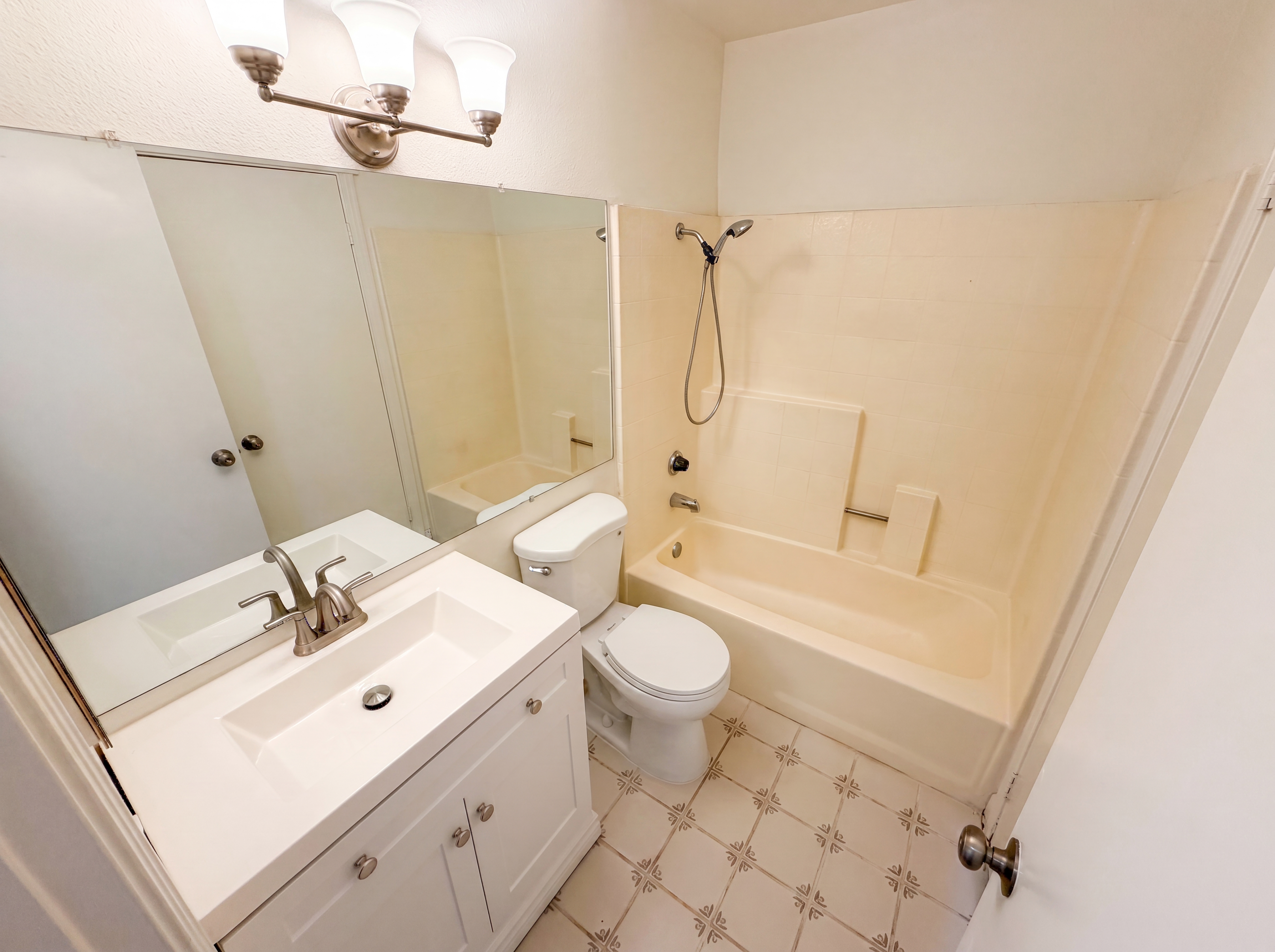Photo 6 of 22 of 12305 Daisy Ct, Rancho Cucamonga, CA