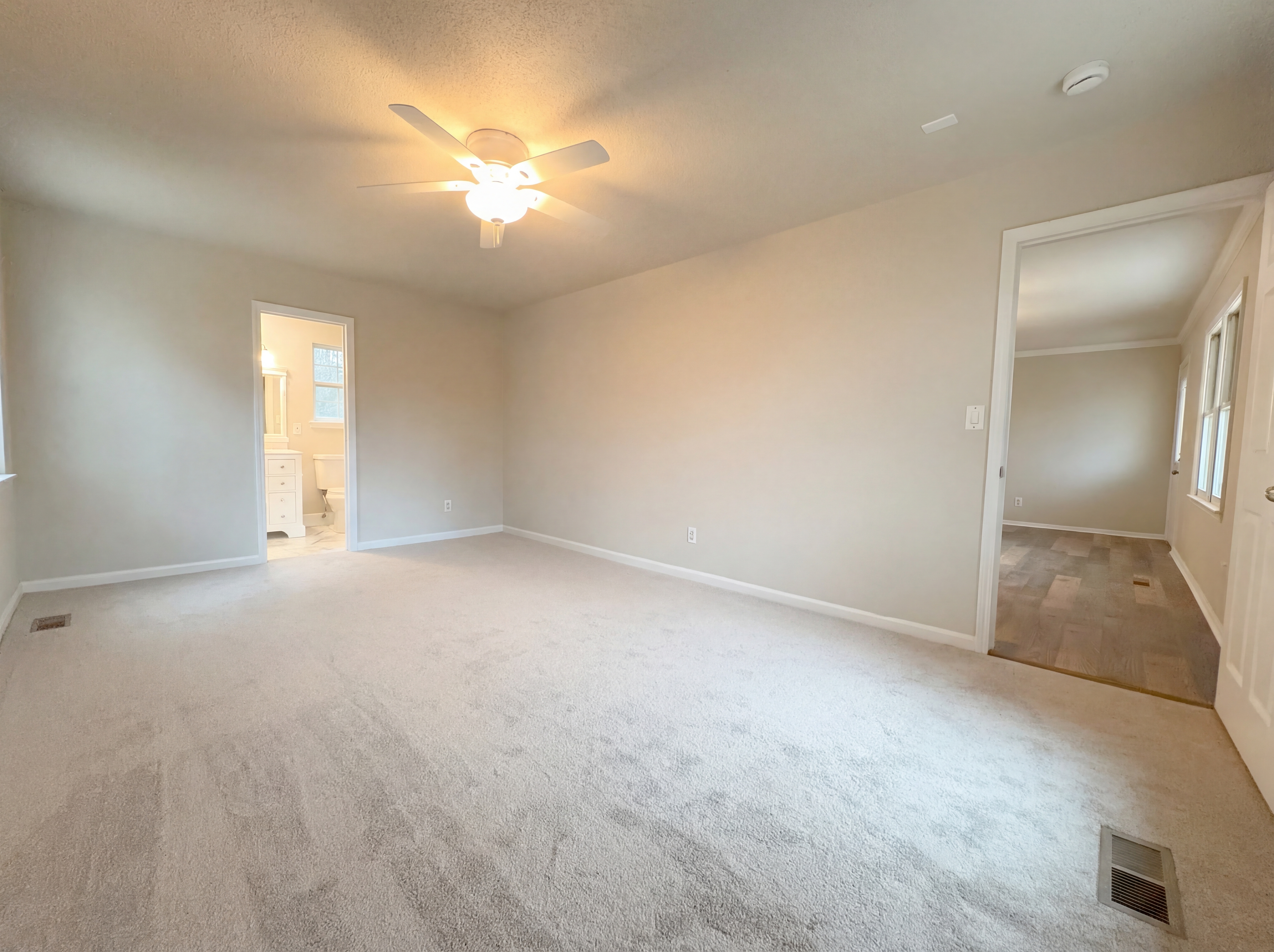 Photo 10 of 18 of 225 Ash Cir, Trussville, AL