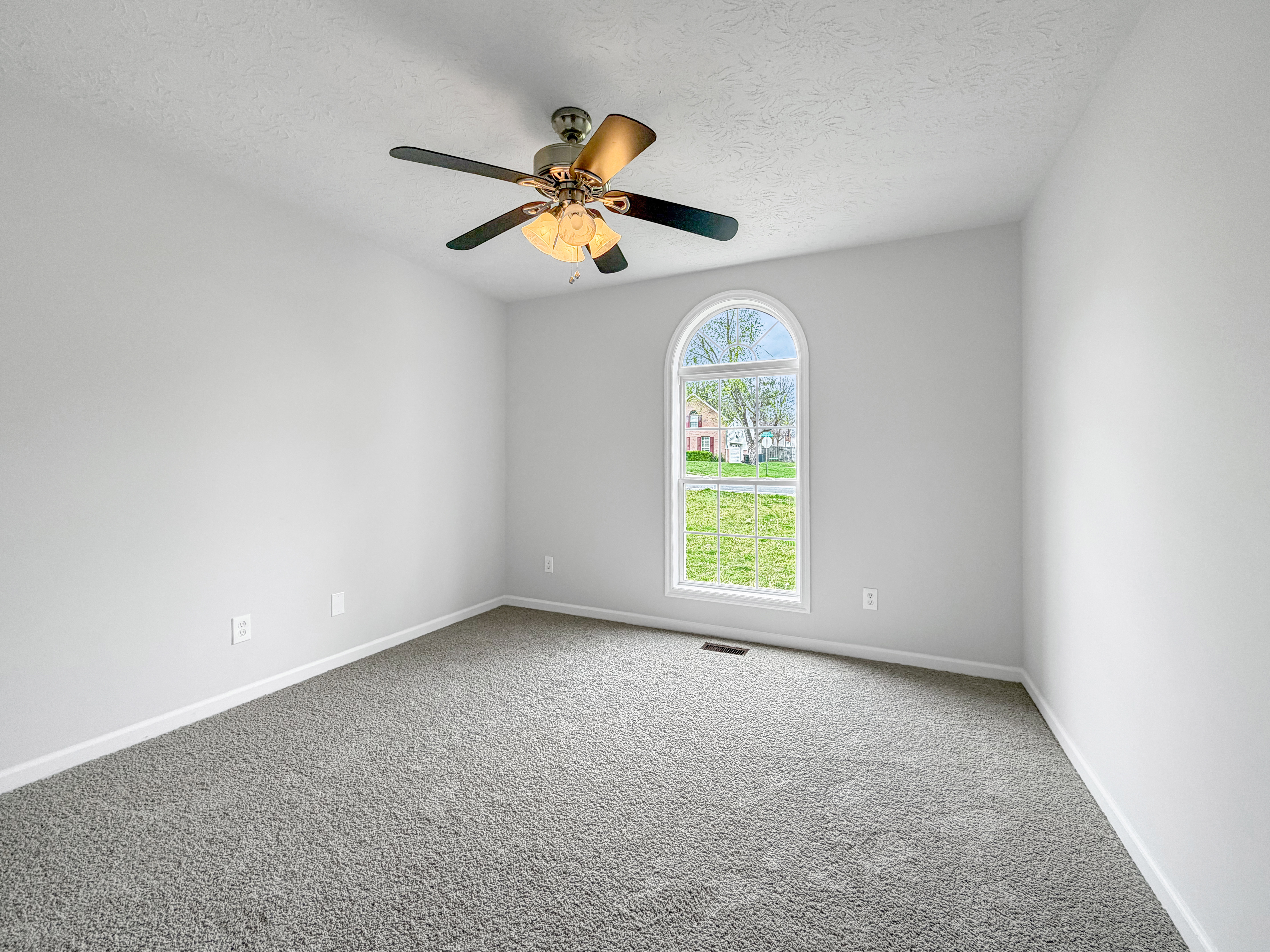 Photo 14 of 18 of 403 Buckingham Blvd, Gallatin, TN