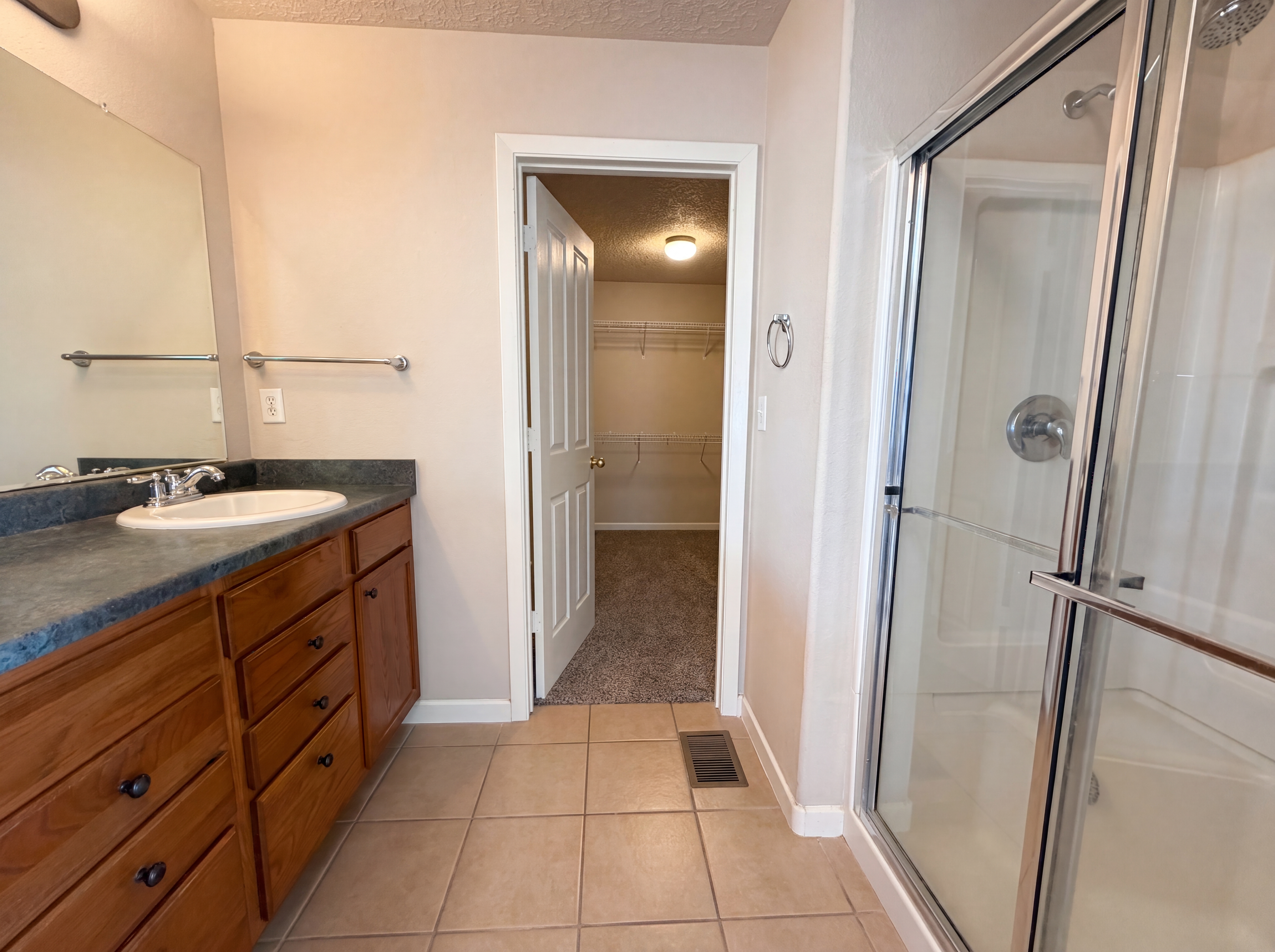 Photo 14 of 23 of 2513 Milagro Ridge Ct NE, Rio Rancho, NM