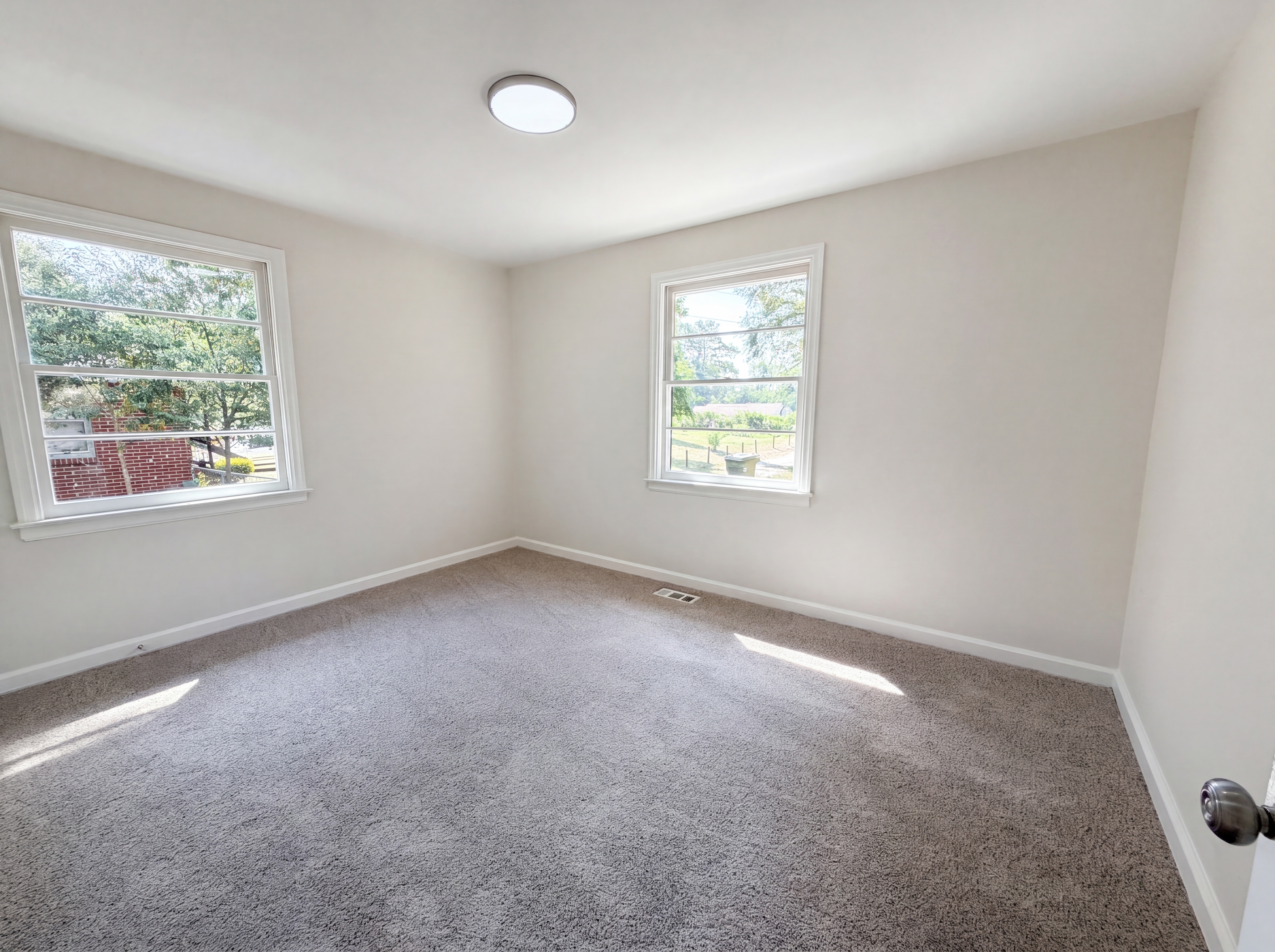 Photo 4 of 17 of 2112 Axson St, Cayce, SC
