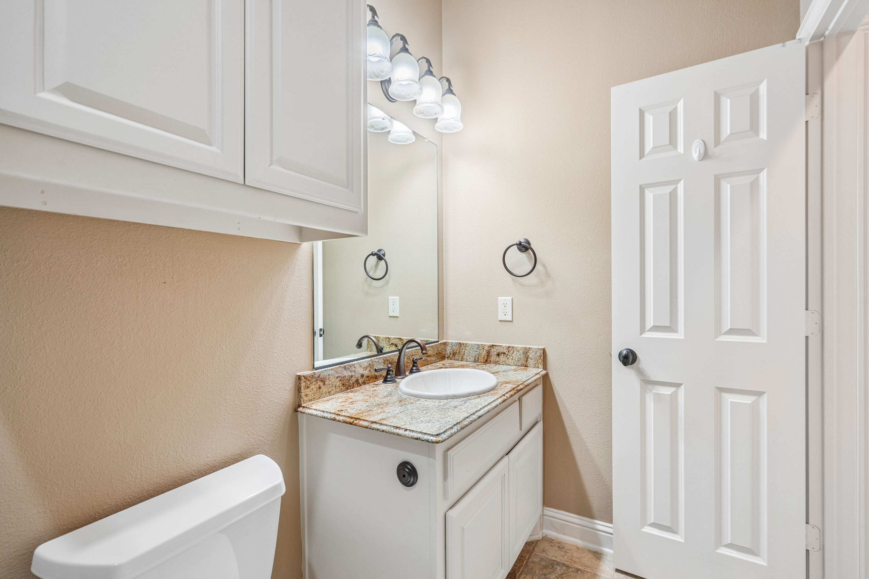 Photo 42 of 56 of 2800 Seven Shields Ln, Lewisville, TX