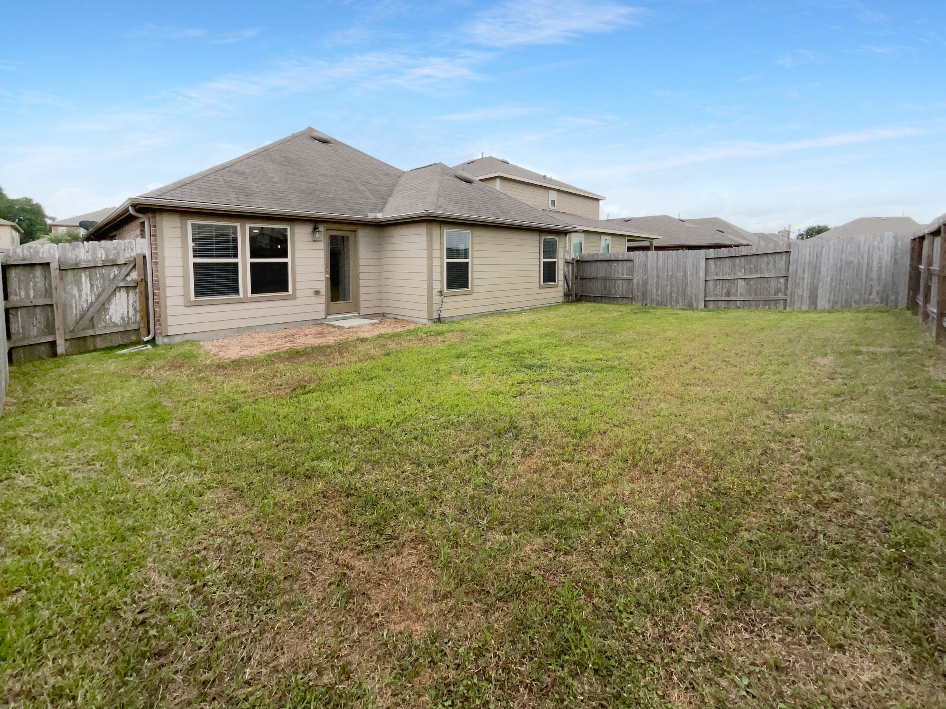 Photo 8 of 19 of 25621 Ramsey Heights Way, Porter, TX