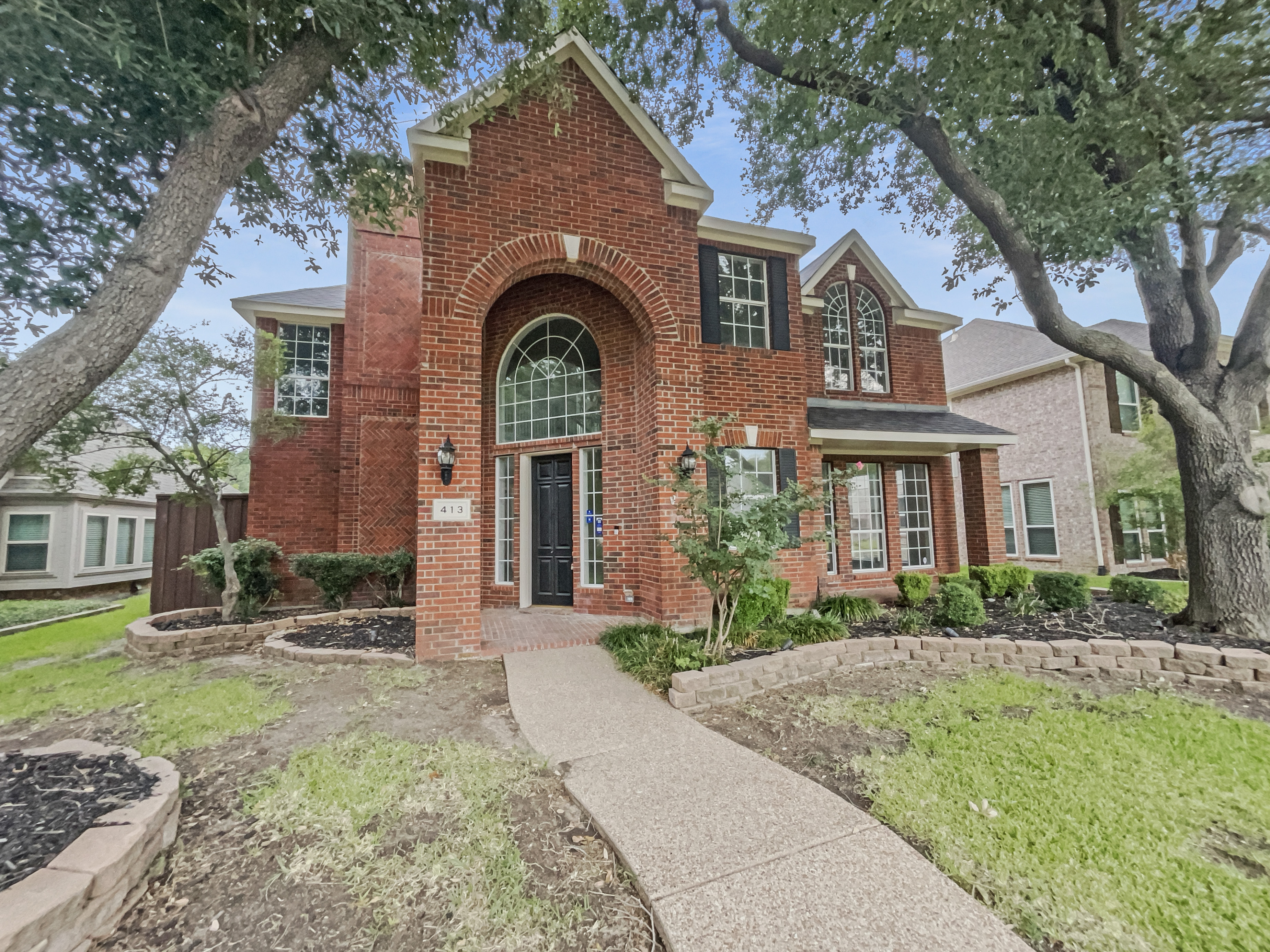 Photo 15 of 41 of 413 Thunderbrook Rd, Garland, TX
