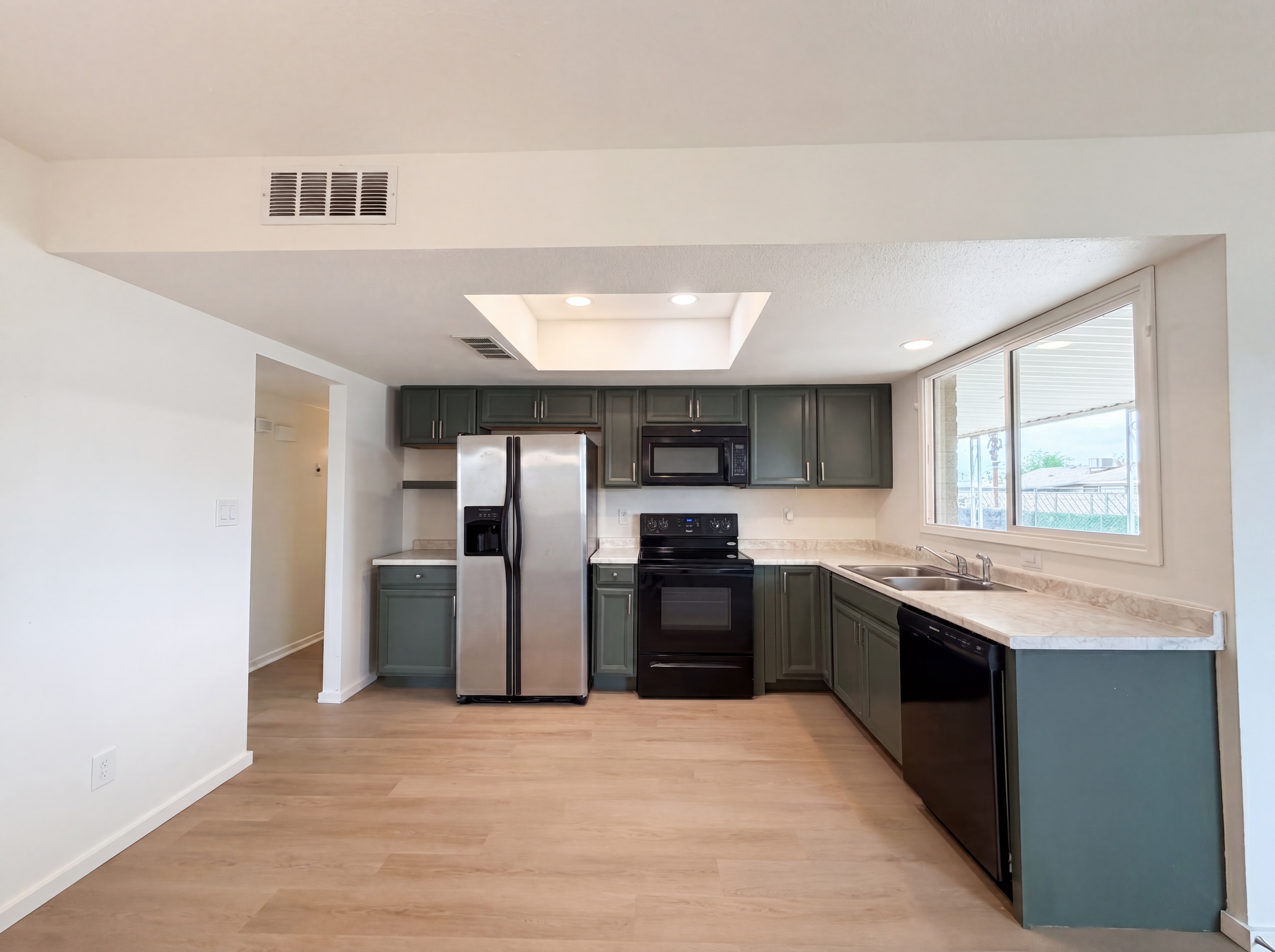 Photo 2 of 19 of 1226 E 11th Pl, Casa Grande, AZ