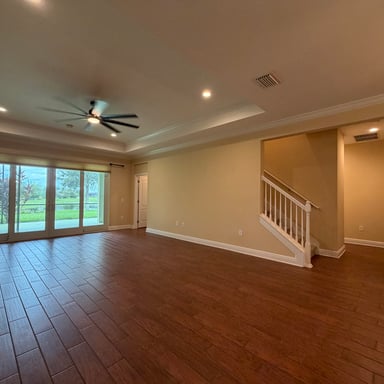 Property photo 3 of 1121 Thornbury Dr