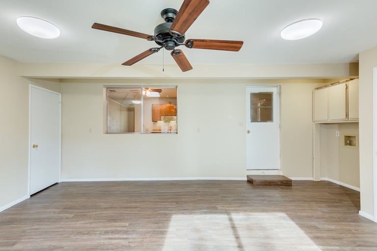 Photo 3 of 33 - 1028 N Dakota St, Chandler, AZ 85225