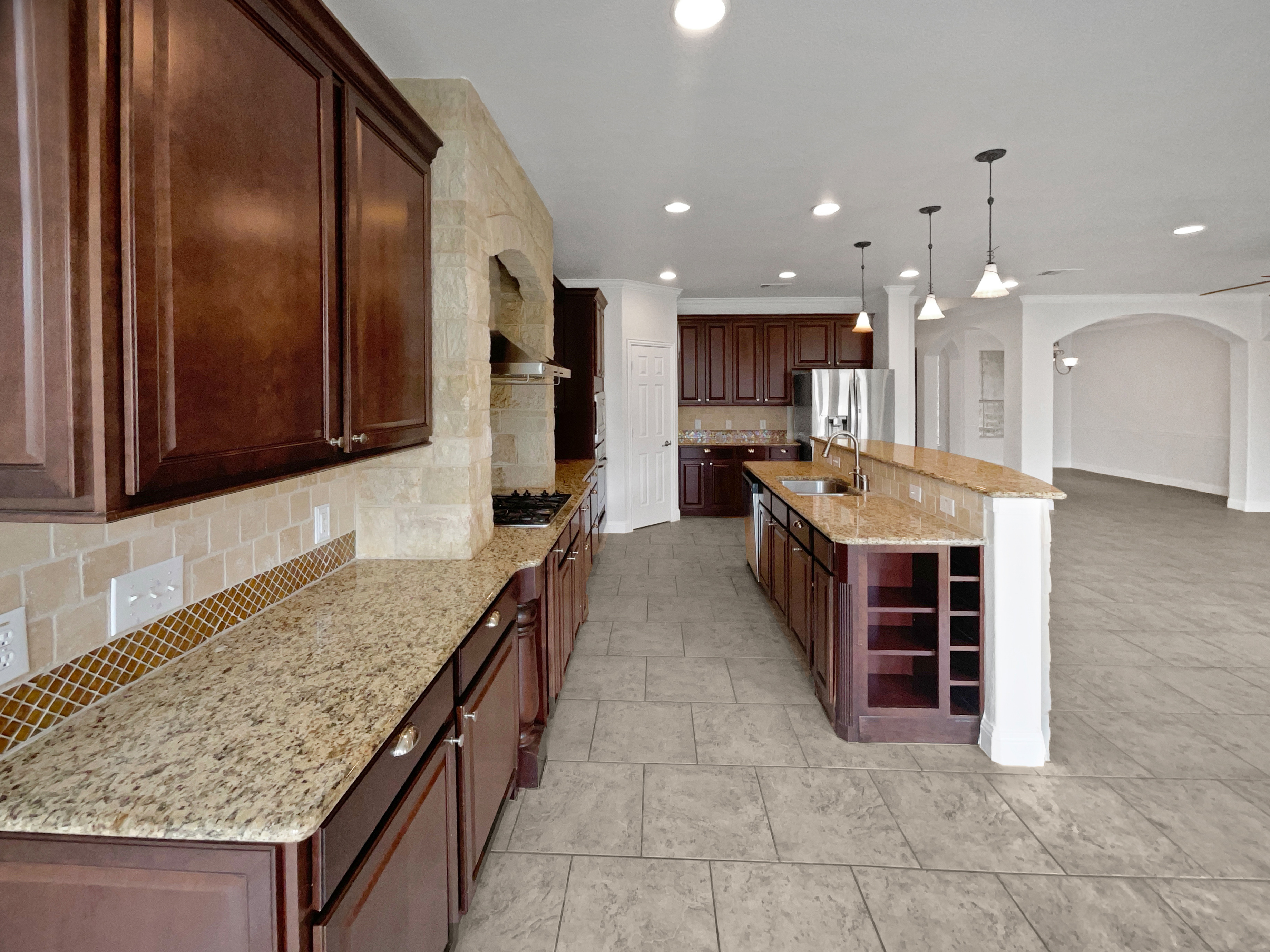 Photo 6 of 21 of 1985 Canyon Sage Path, Round Rock, TX