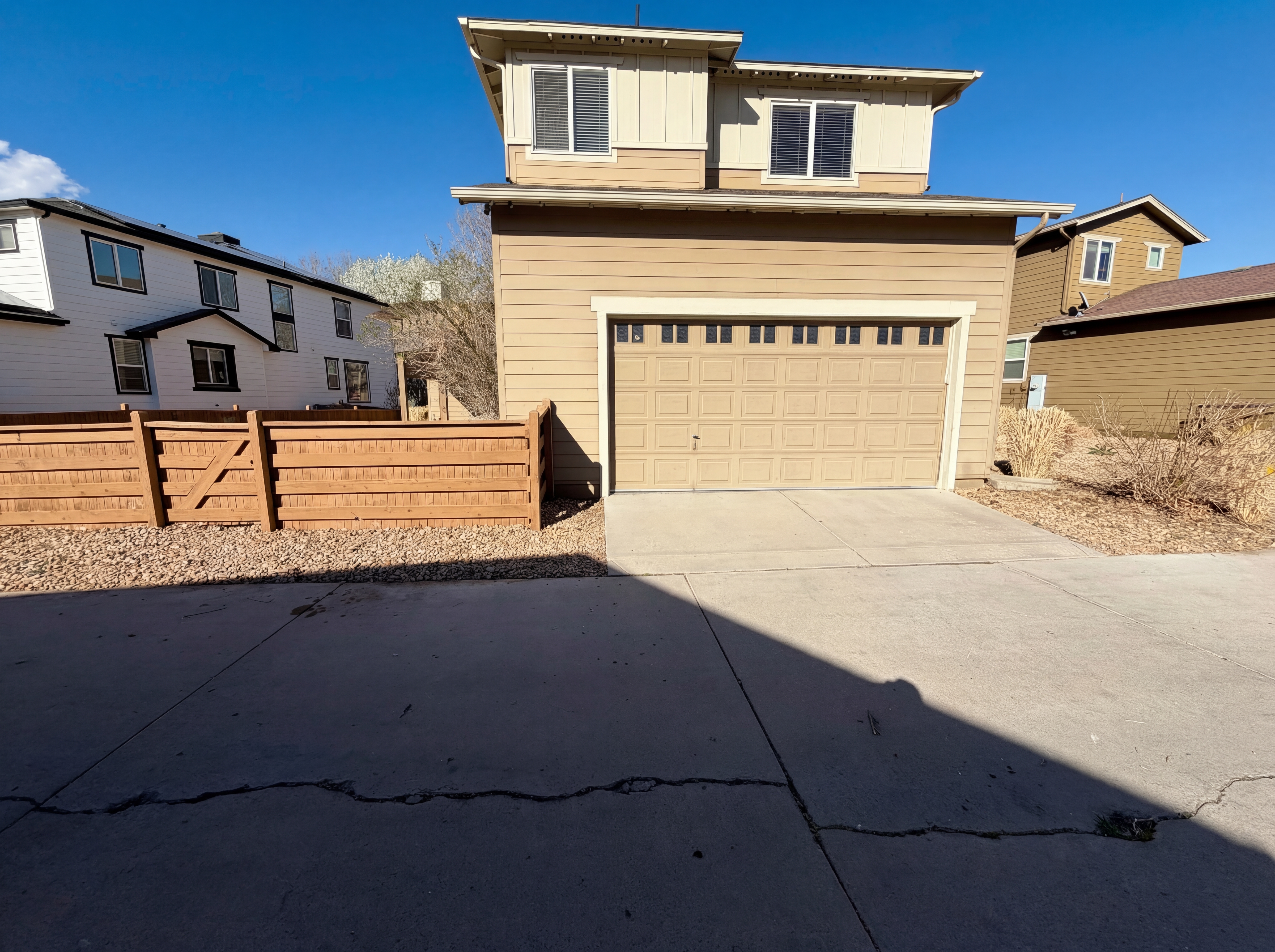 Photo 33 of 36 of 10049 Southlawn Cir, Commerce City, CO