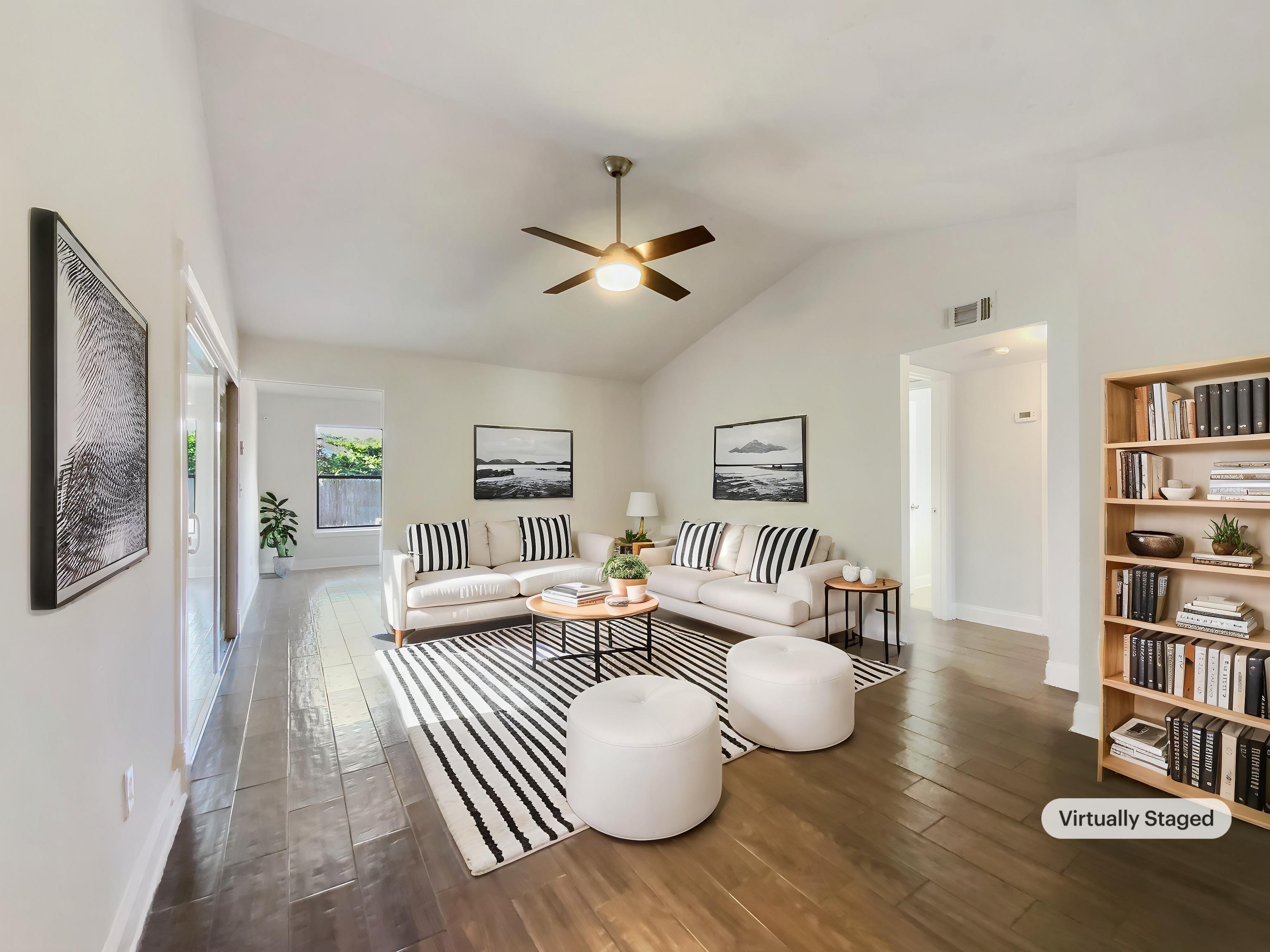 Photo 2 of 21 of 3444 Excalibur Way E, Jacksonville, FL