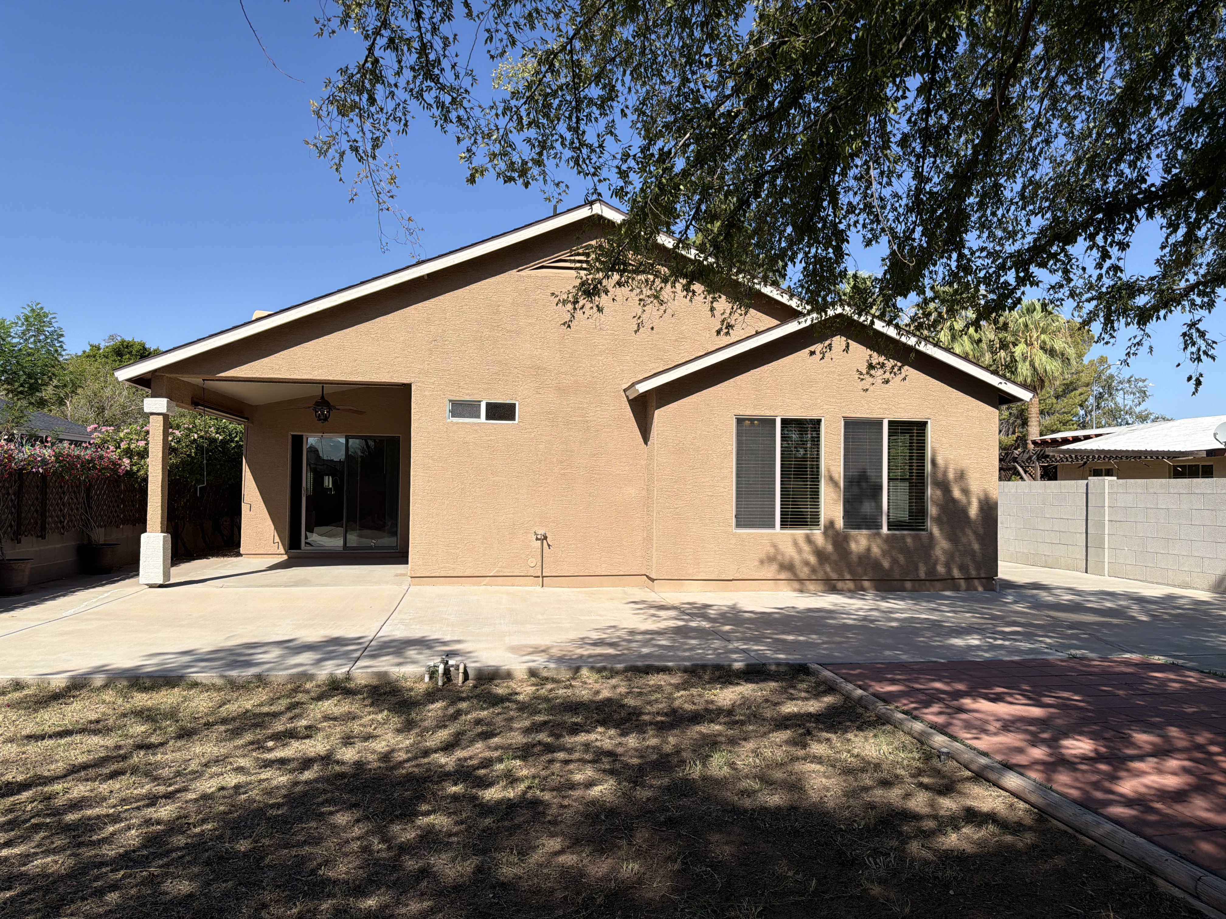 Photo 5 of 26 of 831 N Robson, Mesa, AZ
