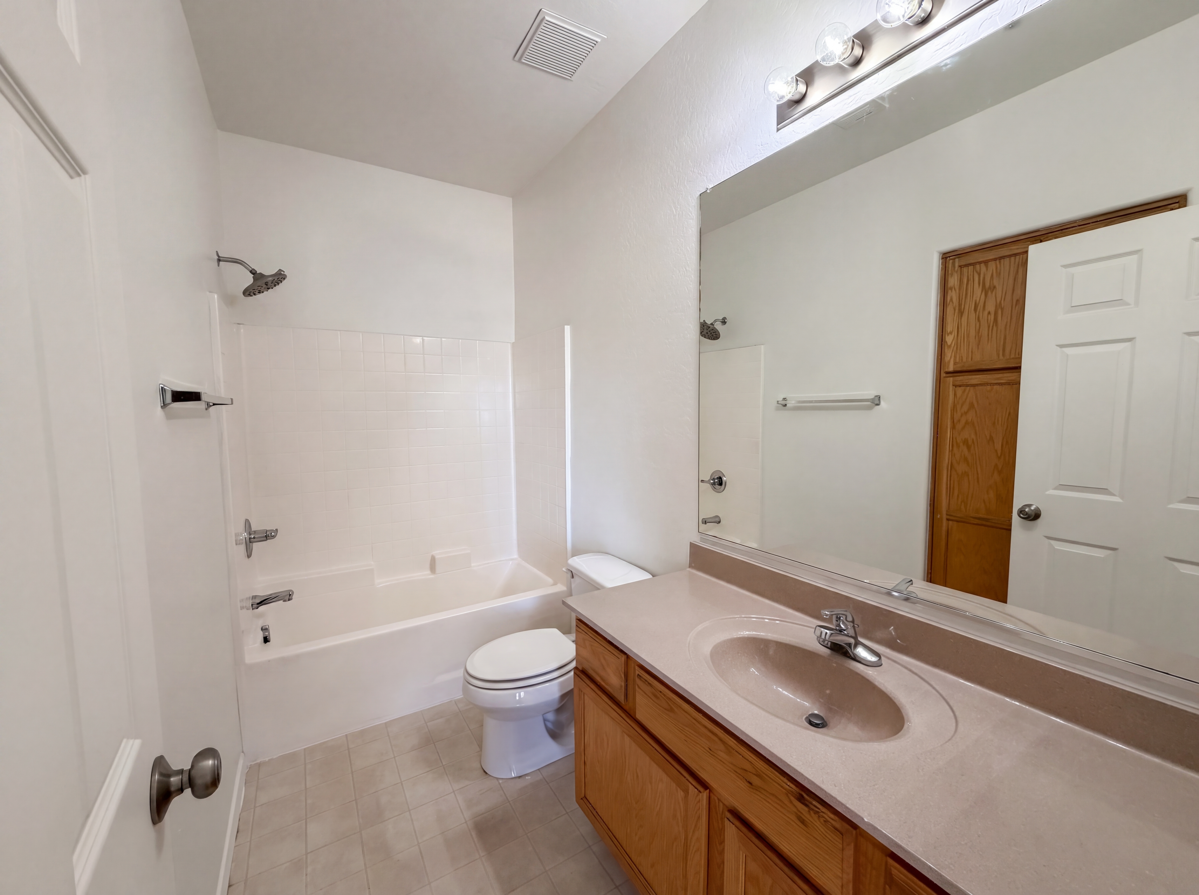 Photo 14 of 22 of 1718 W Colter St, Phoenix, AZ