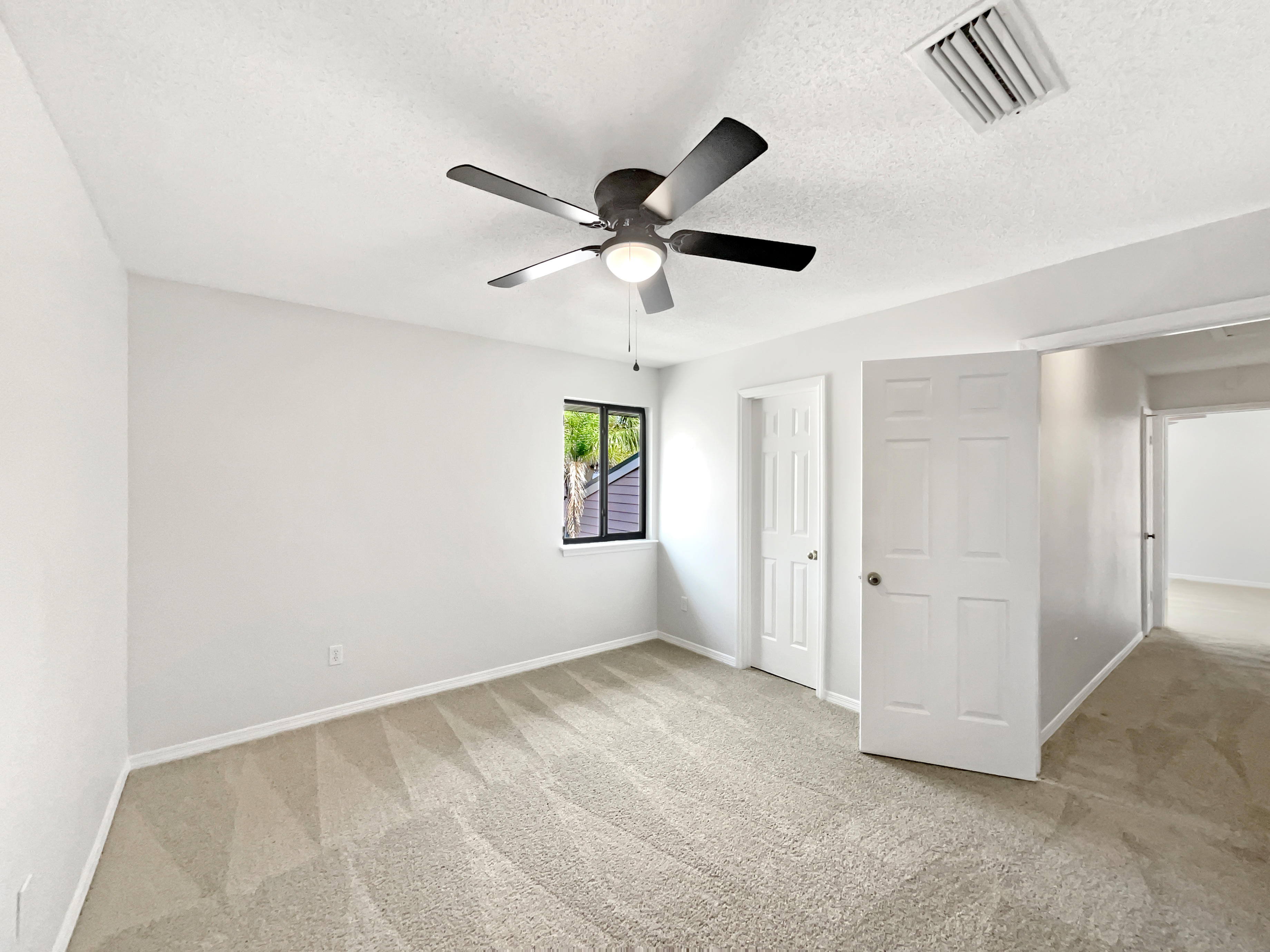 Photo 20 of 24 of 1404 Oak Pl, Apopka, FL