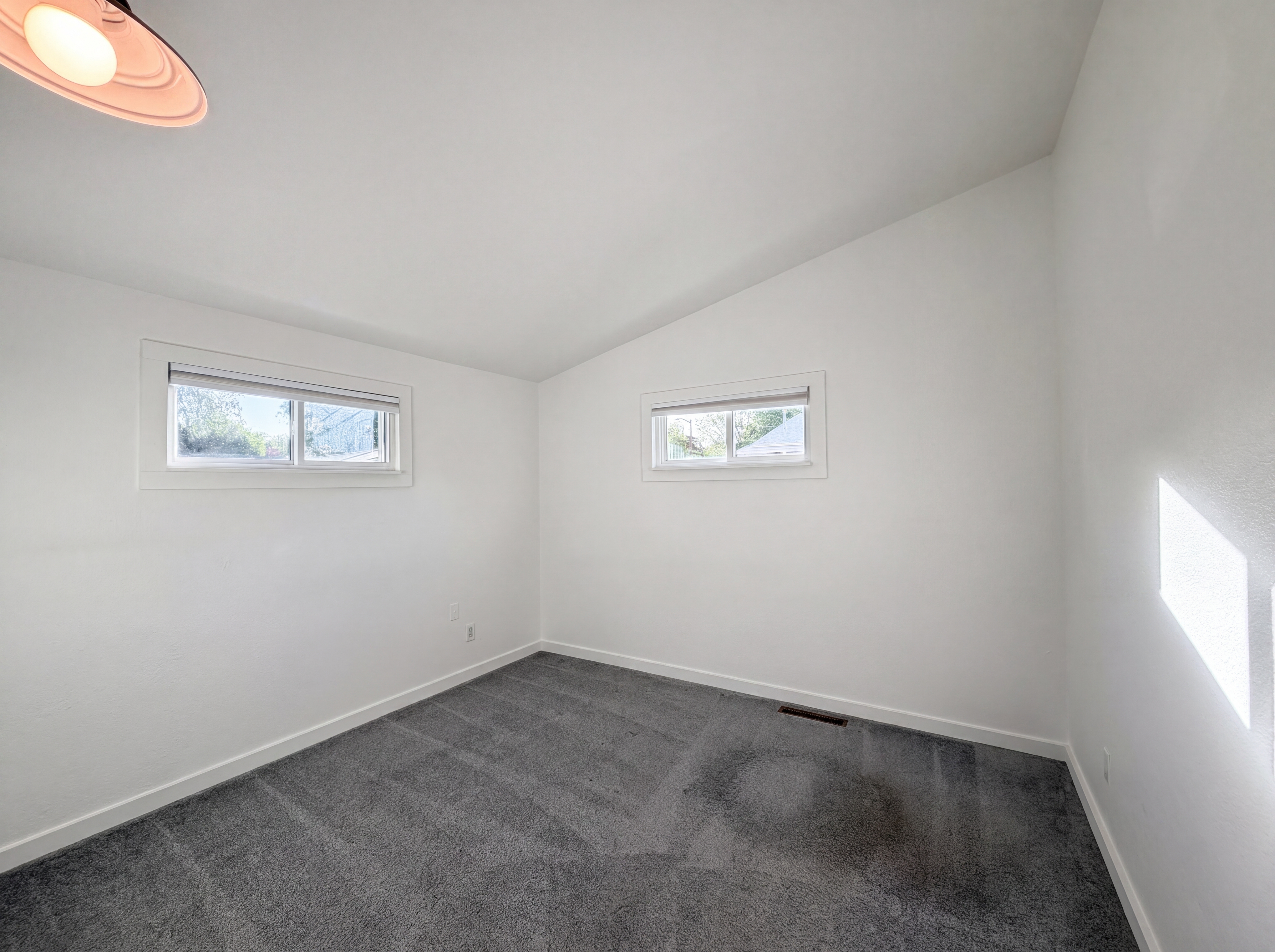 Photo 6 of 16 of 433 Sunnyside Ln, Longmont, CO