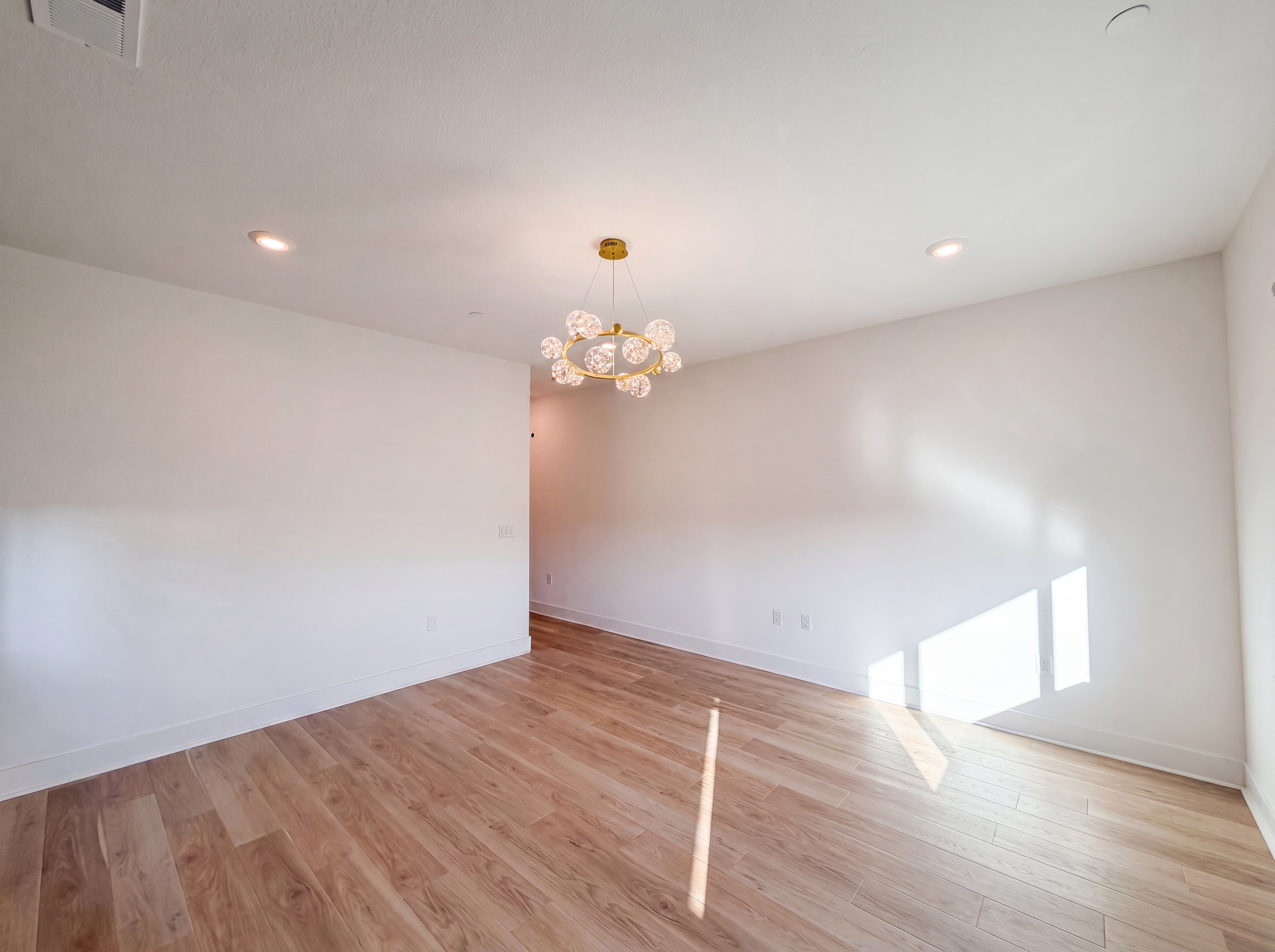 Photo 6 of 50 of 2743 Irish Meadow Way, Lathrop, CA