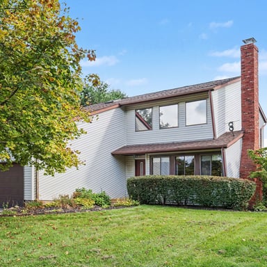 Property photo 1 of 9875 Mentor Rd