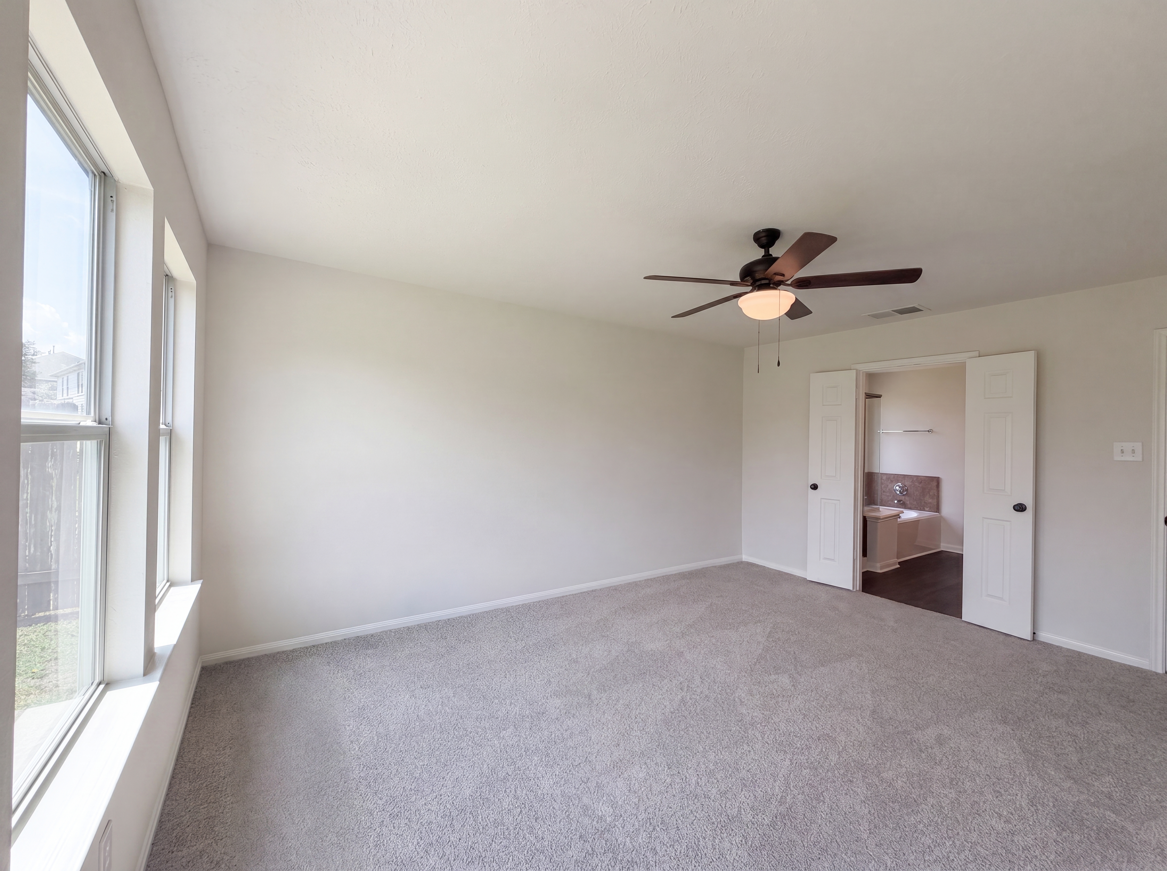 Photo 4 of 26 of 6510 Briar Moss Ln, Katy, TX
