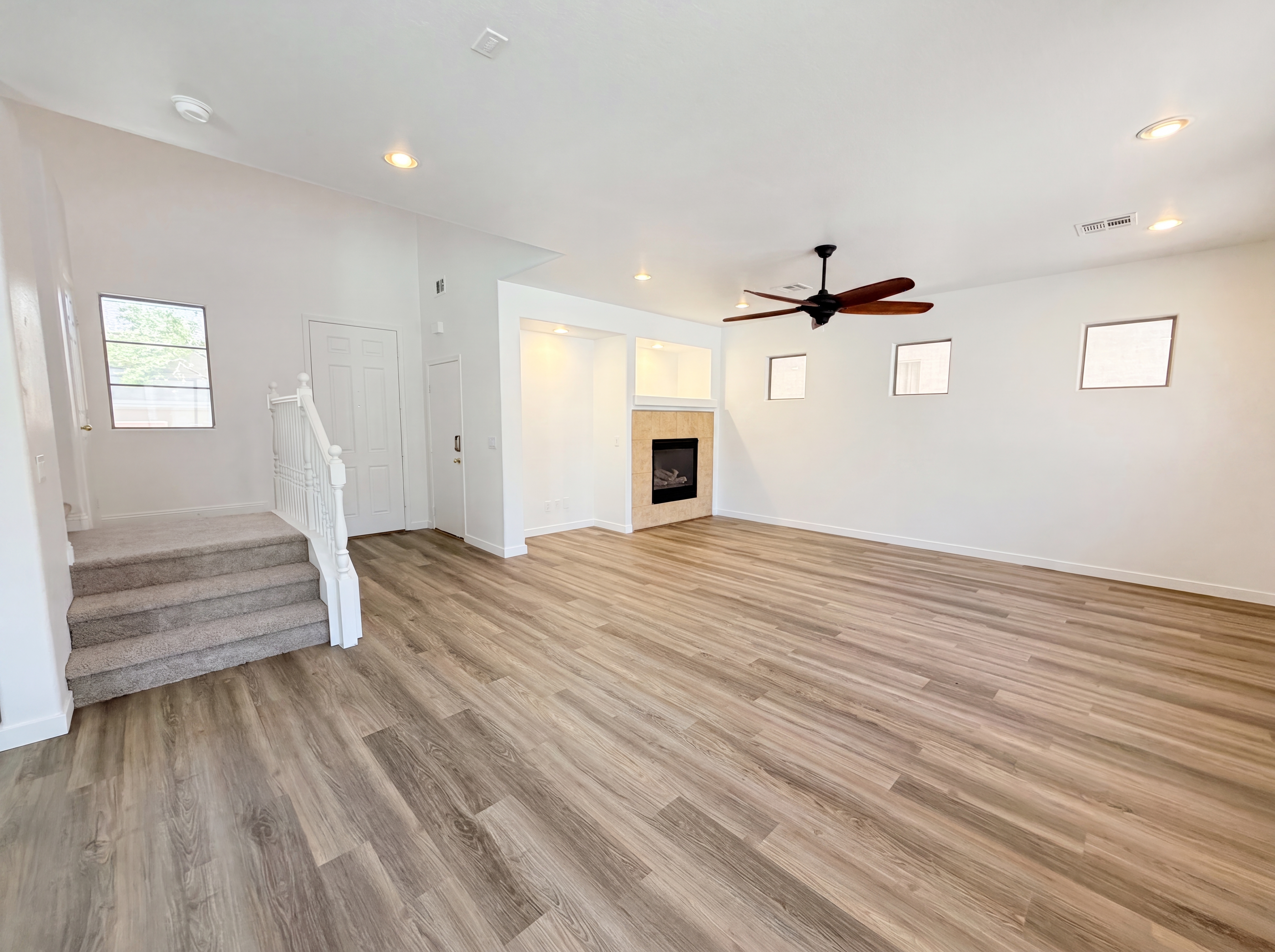 Photo 13 of 52 of 1812 John Bevy Ct, North Las Vegas, NV