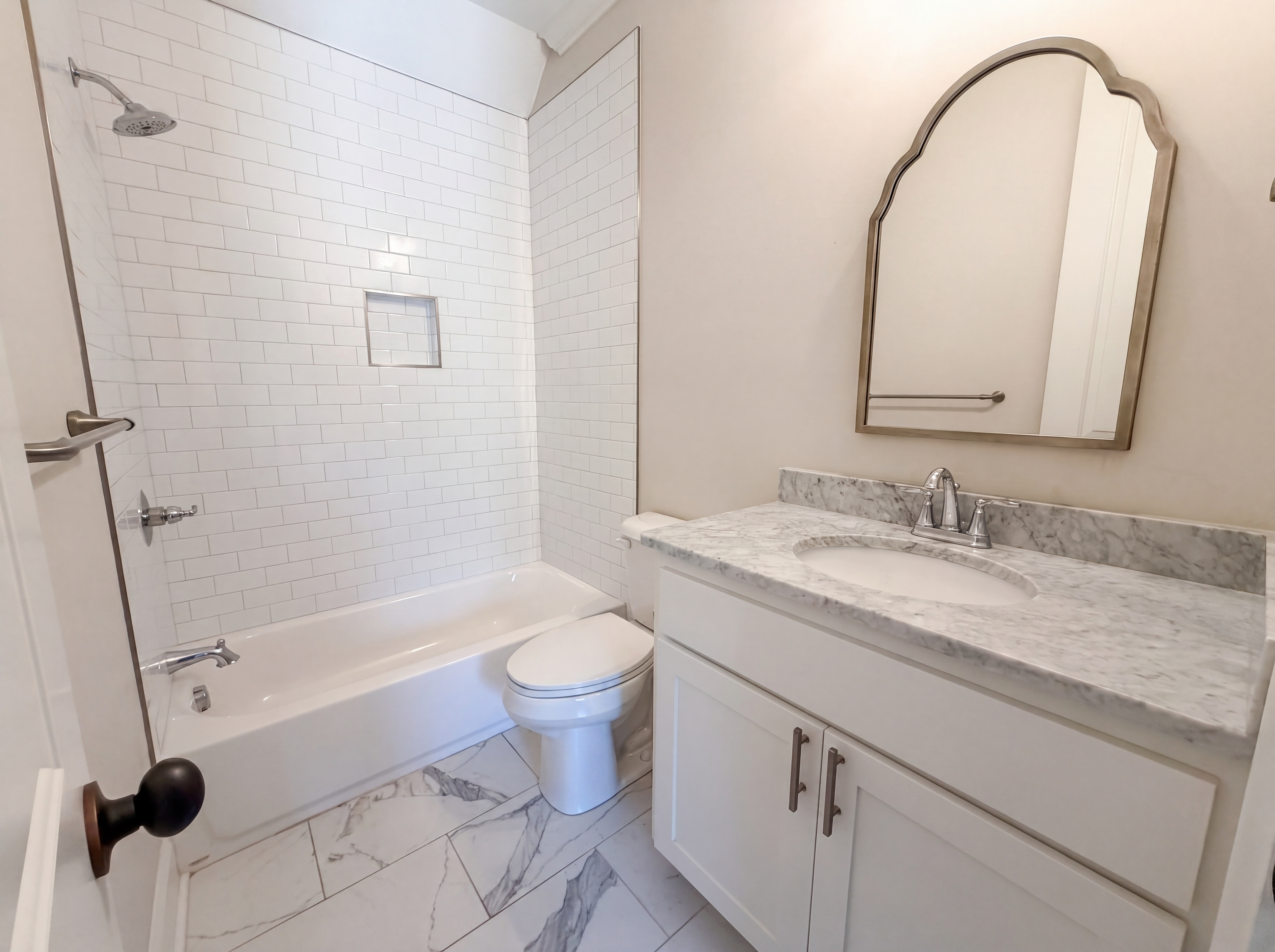 Photo 23 of 36 of 1901 Parrish Dr, Columbia, SC
