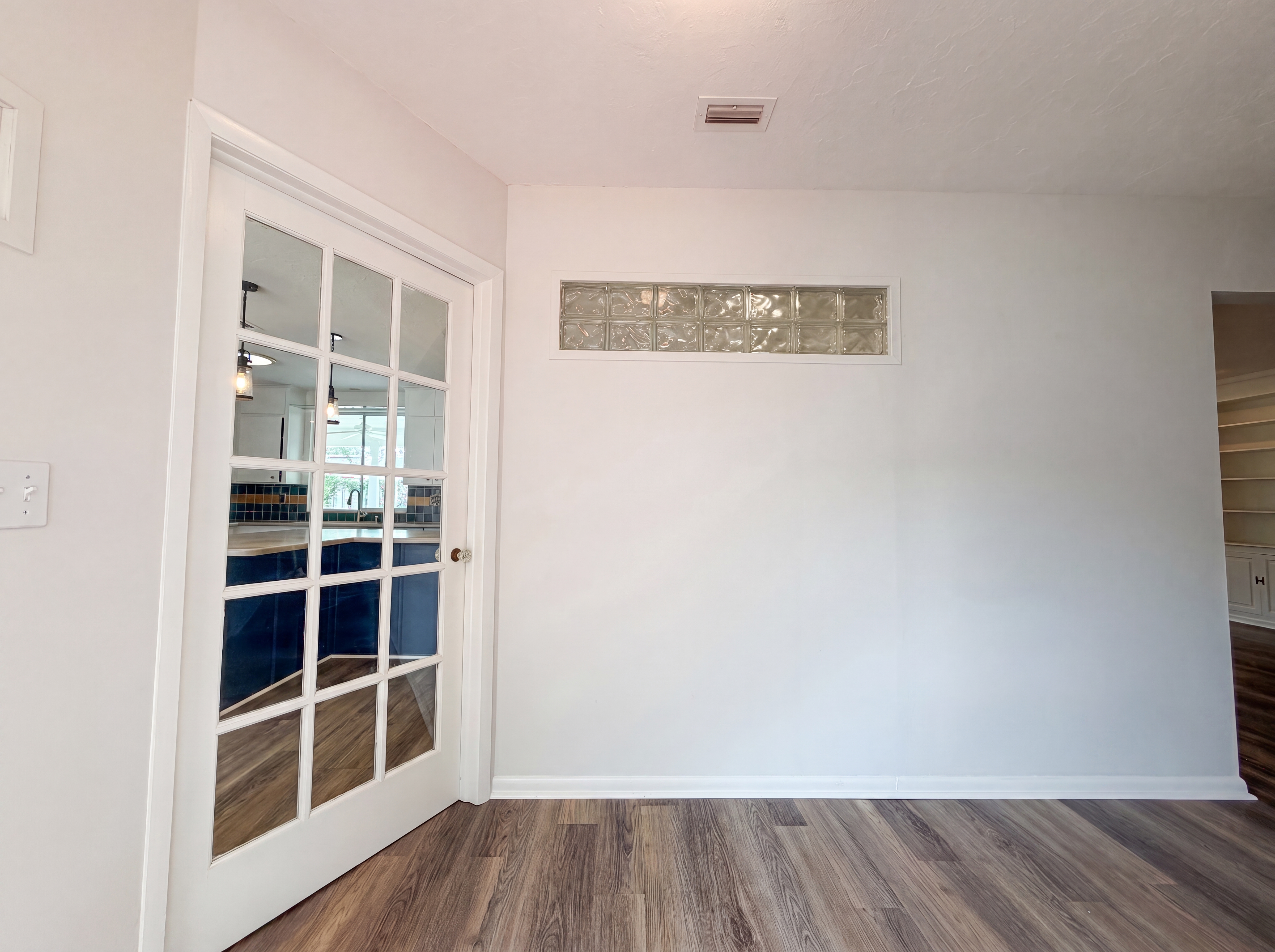 Photo 6 of 29 of 4412 Travelers Rd, Jacksonville, FL