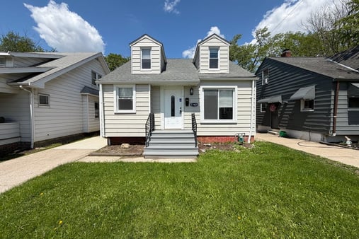 Photo 1 of 19 of 17409 Mapleboro Ave, Maple Heights, OH