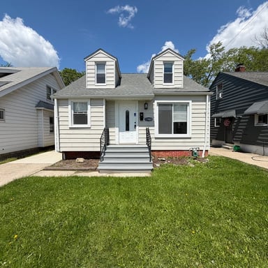 Property photo 1 of 17409 Mapleboro Ave
