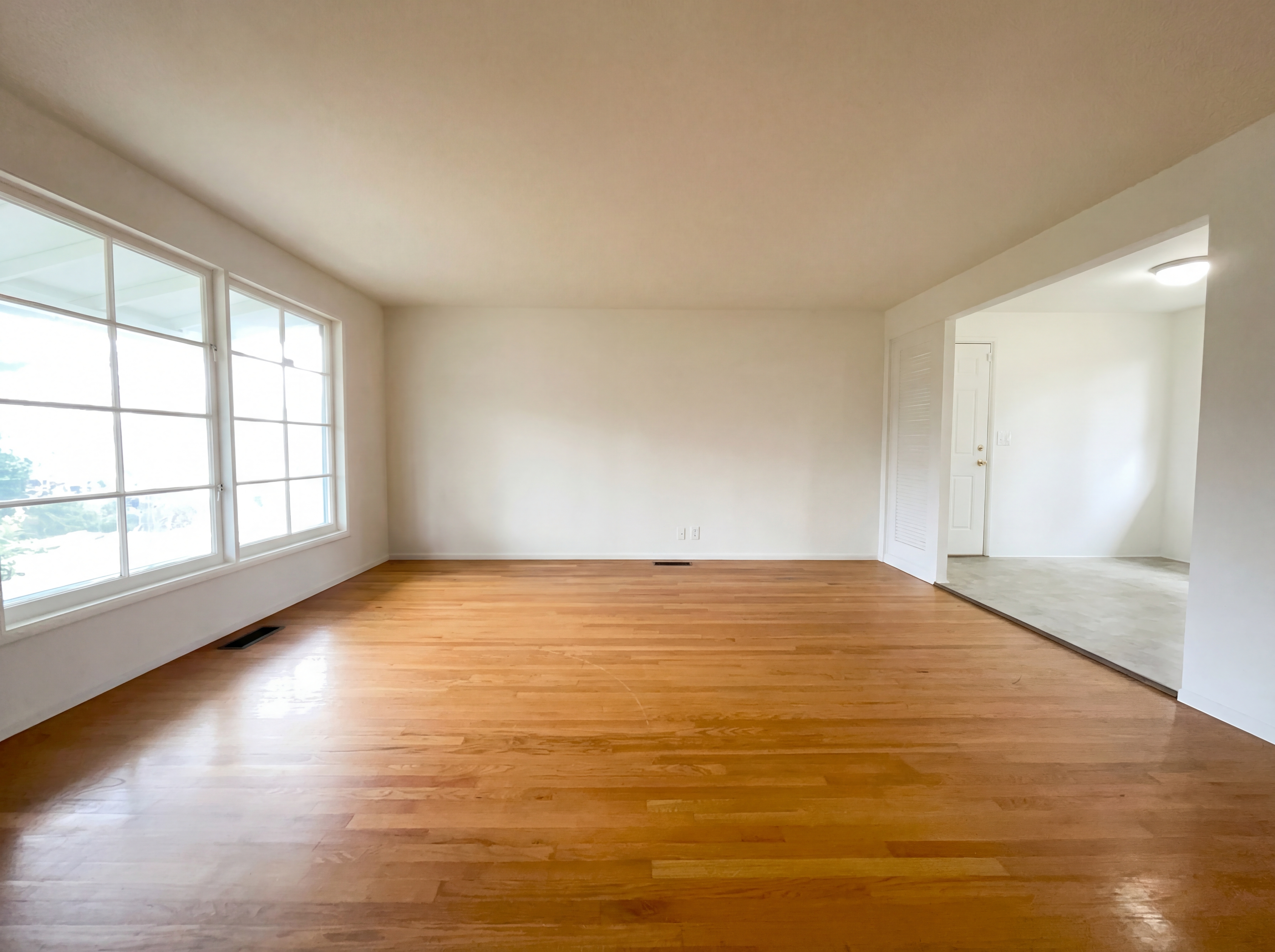 Photo 3 of 19 of 3100 SE 166th Ave, Portland, OR