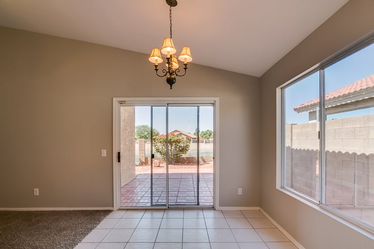 Photo 3 of 24 - 7760 W Julie Dr, Glendale, AZ 85308