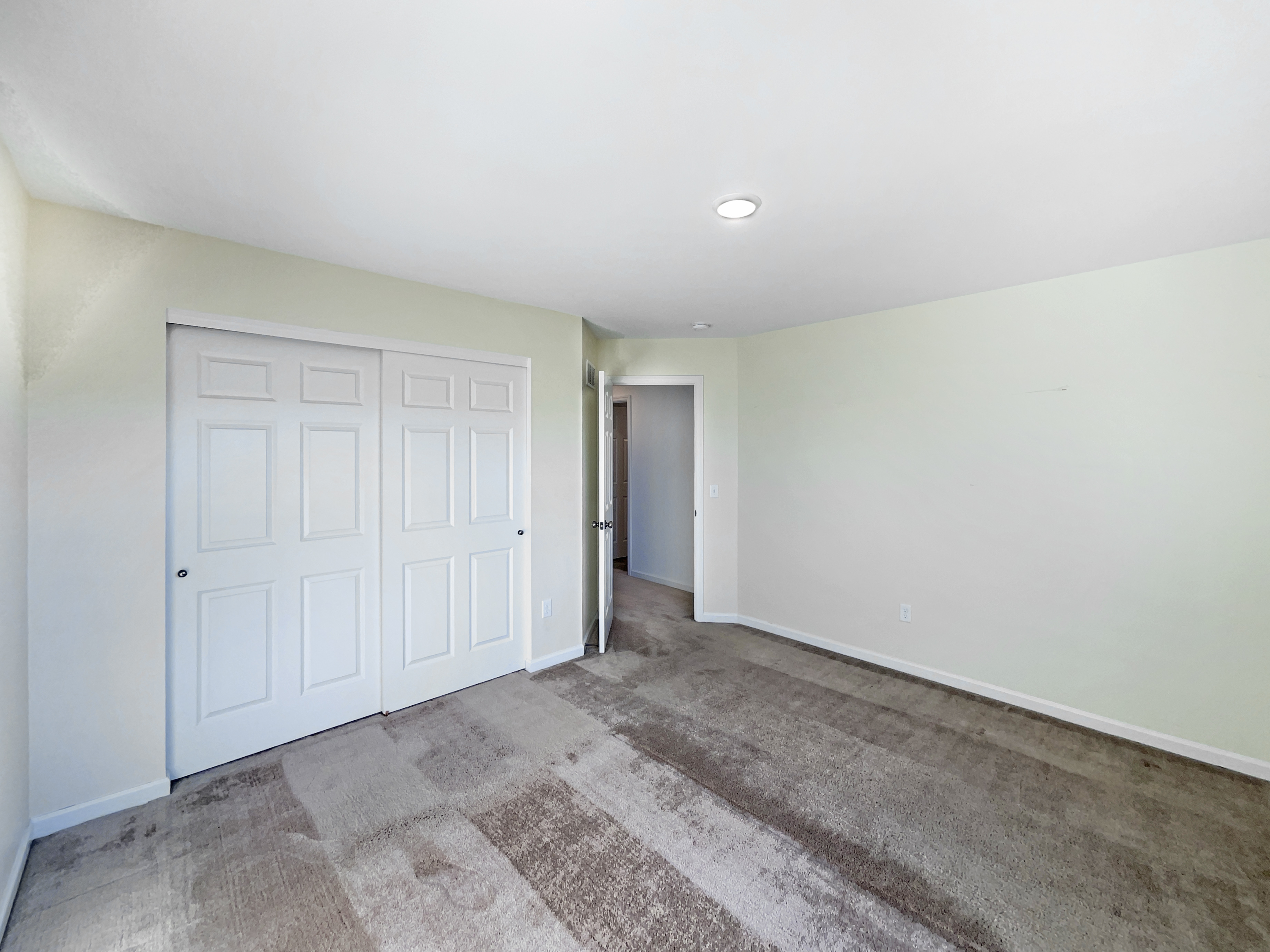 Photo 19 of 23 of 1561 Misty River Dr, Saint Paul, MO