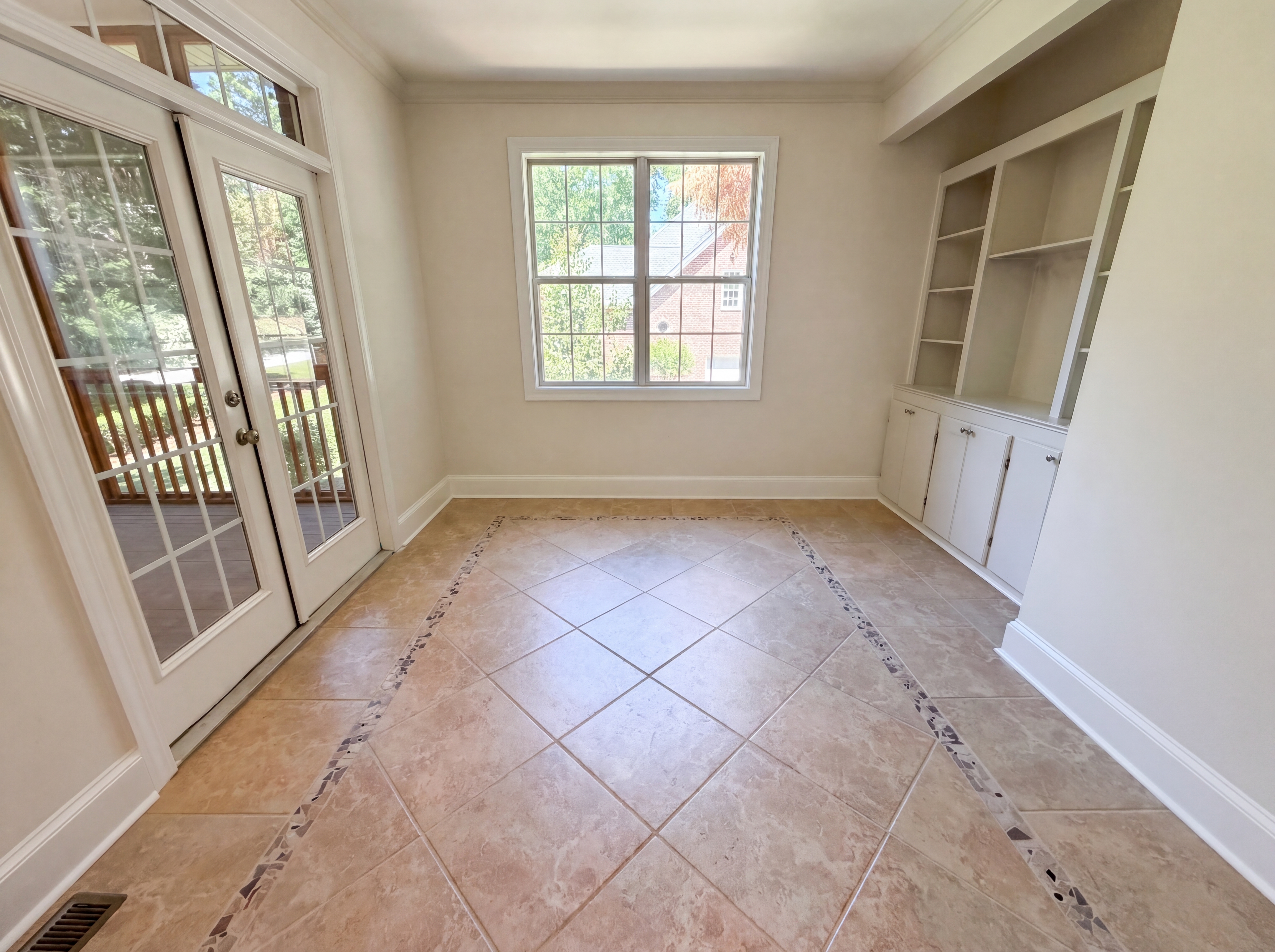 Photo 11 of 48 of 116 Crosscreek Dr, Columbia, SC