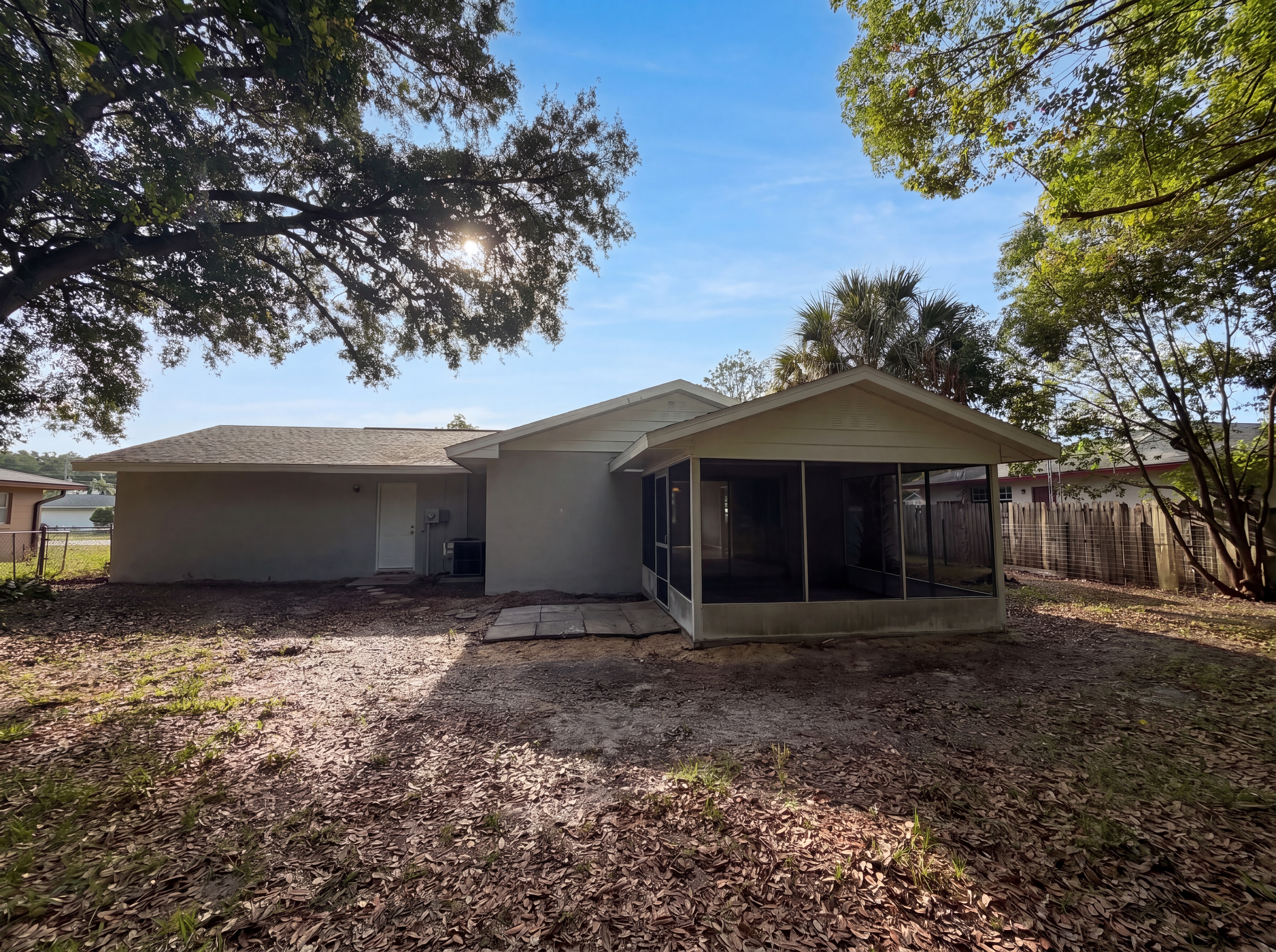 Photo 5 of 22 of 15246 SW 43rd Terrace Rd, Ocala, FL