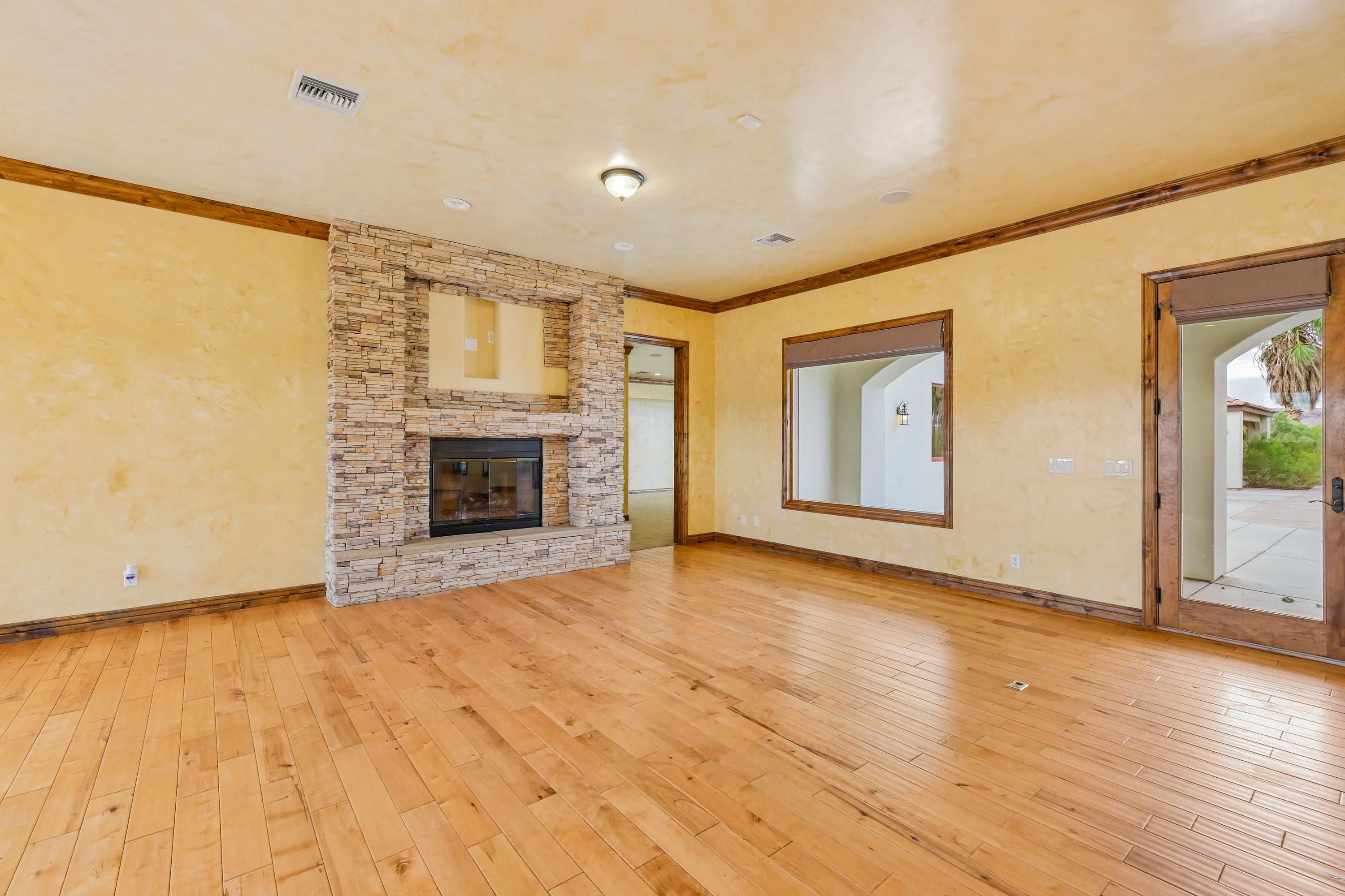 Photo 13 of 59 of 10320 W Serene Ave, Las Vegas, NV