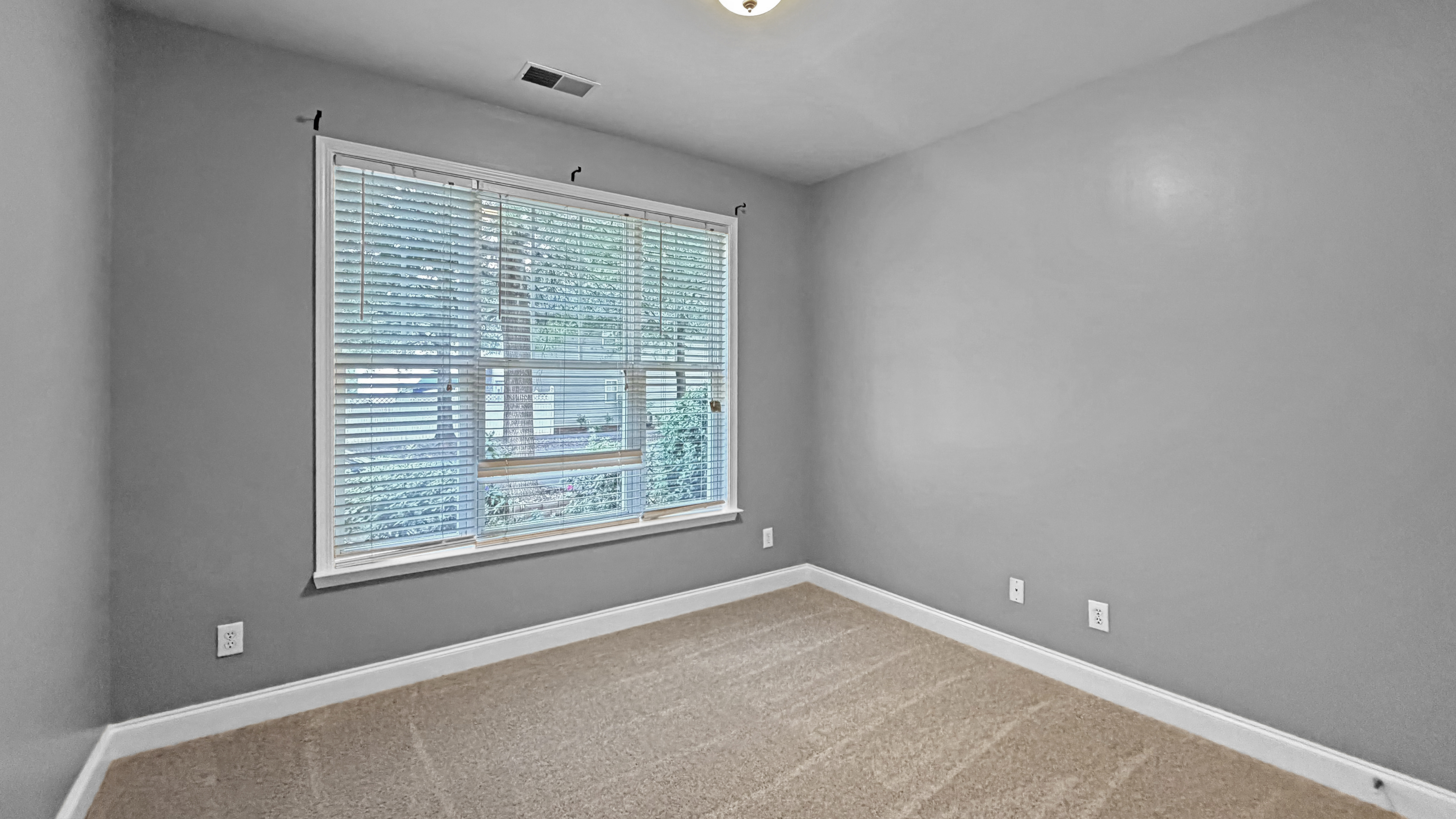 Photo 11 of 20 of 8915 Cinder Ln, Huntersville, NC