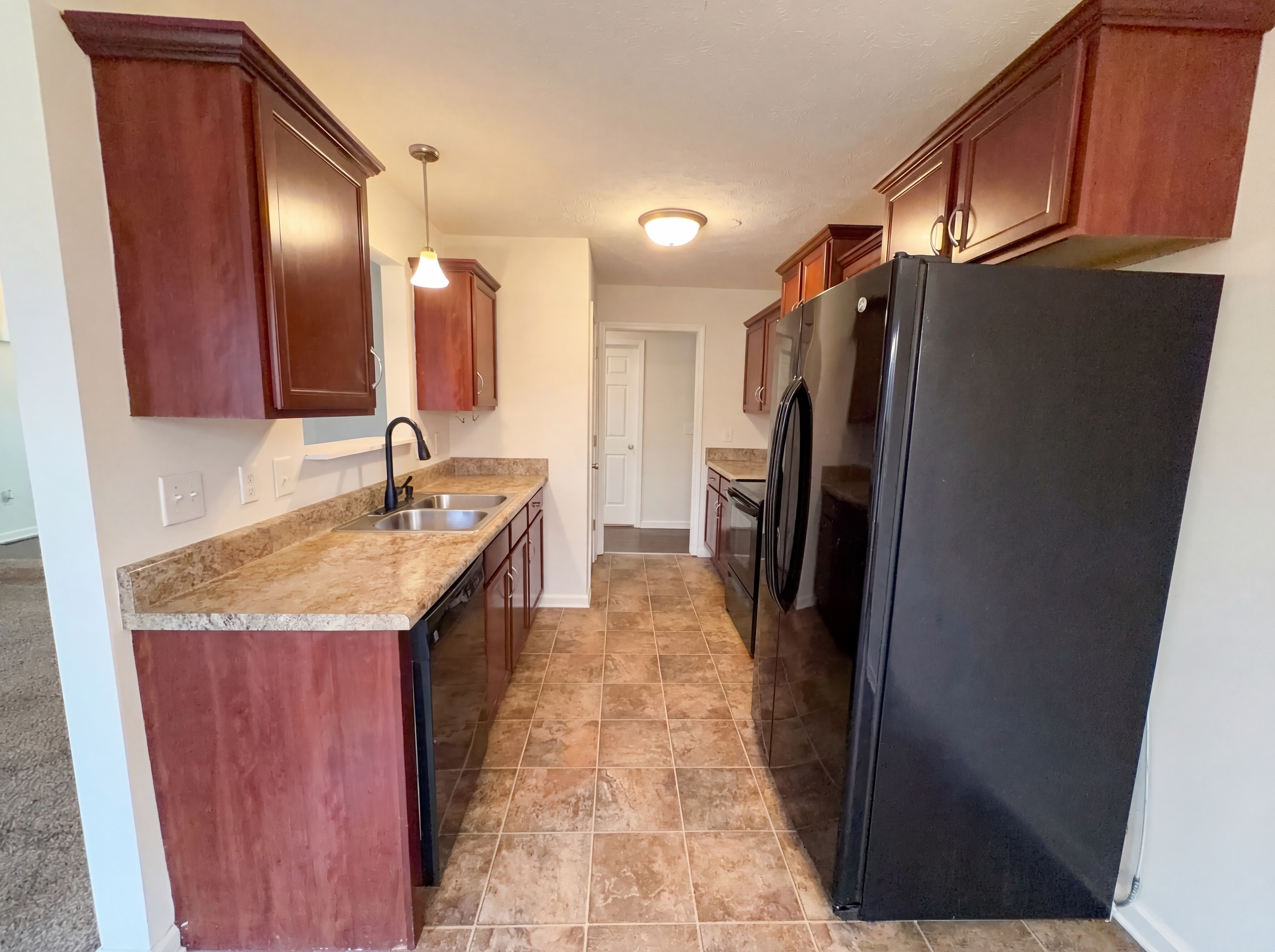 Photo 2 of 22 of 353 Chestnut Grove Ct, Clarksville, TN